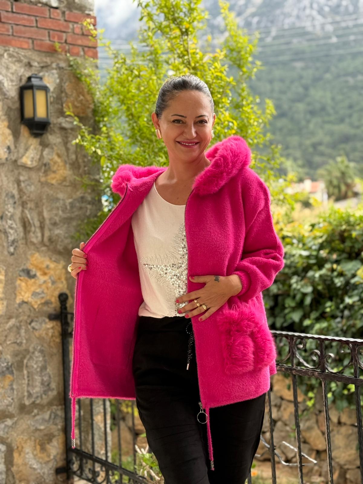 N33035 Abrigo Angora Con Capucha Y Bolsillos Crema