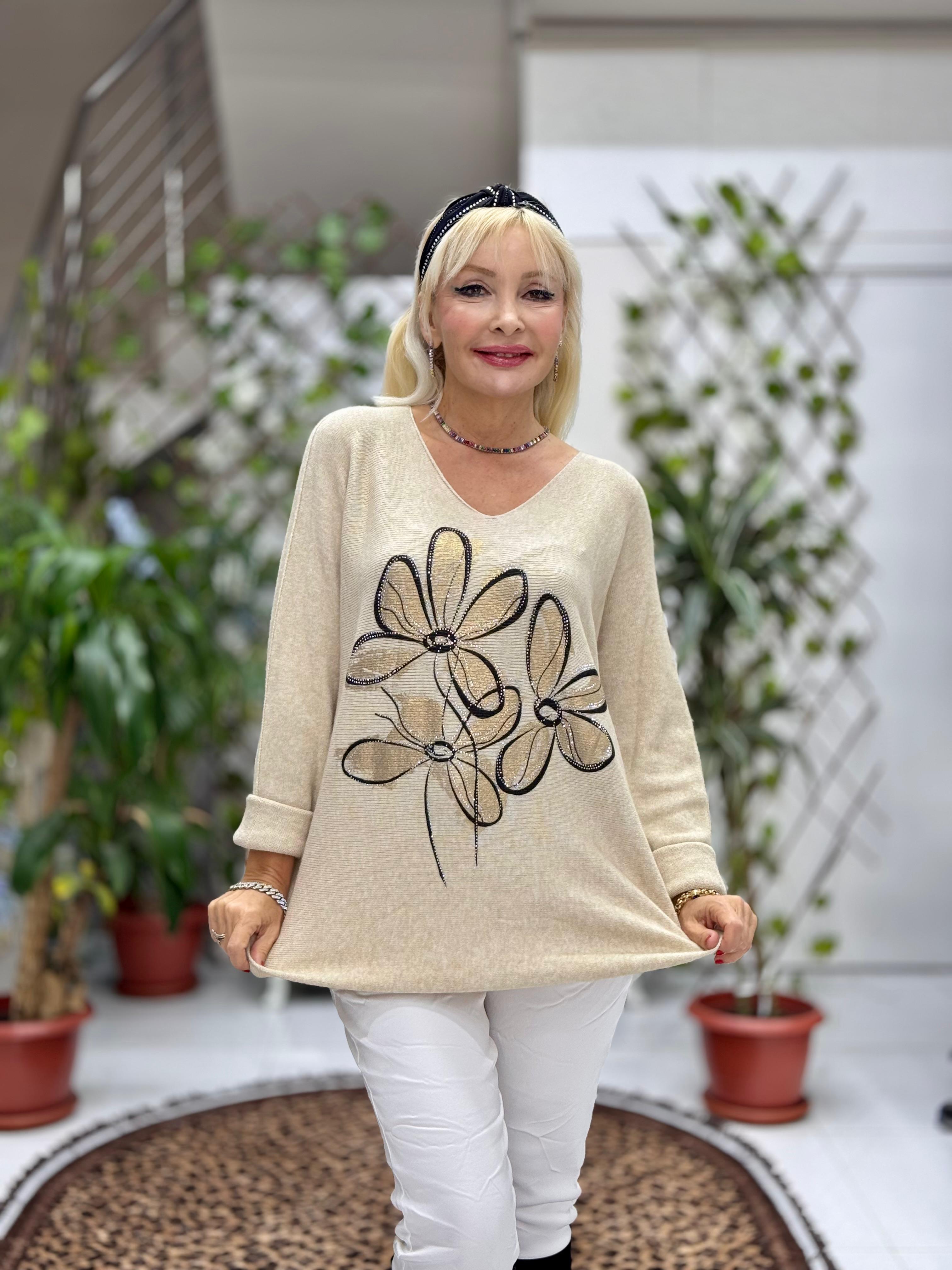 YG8022 Çiçek Desenli Taşlı İtalyan Triko Bluz Krem