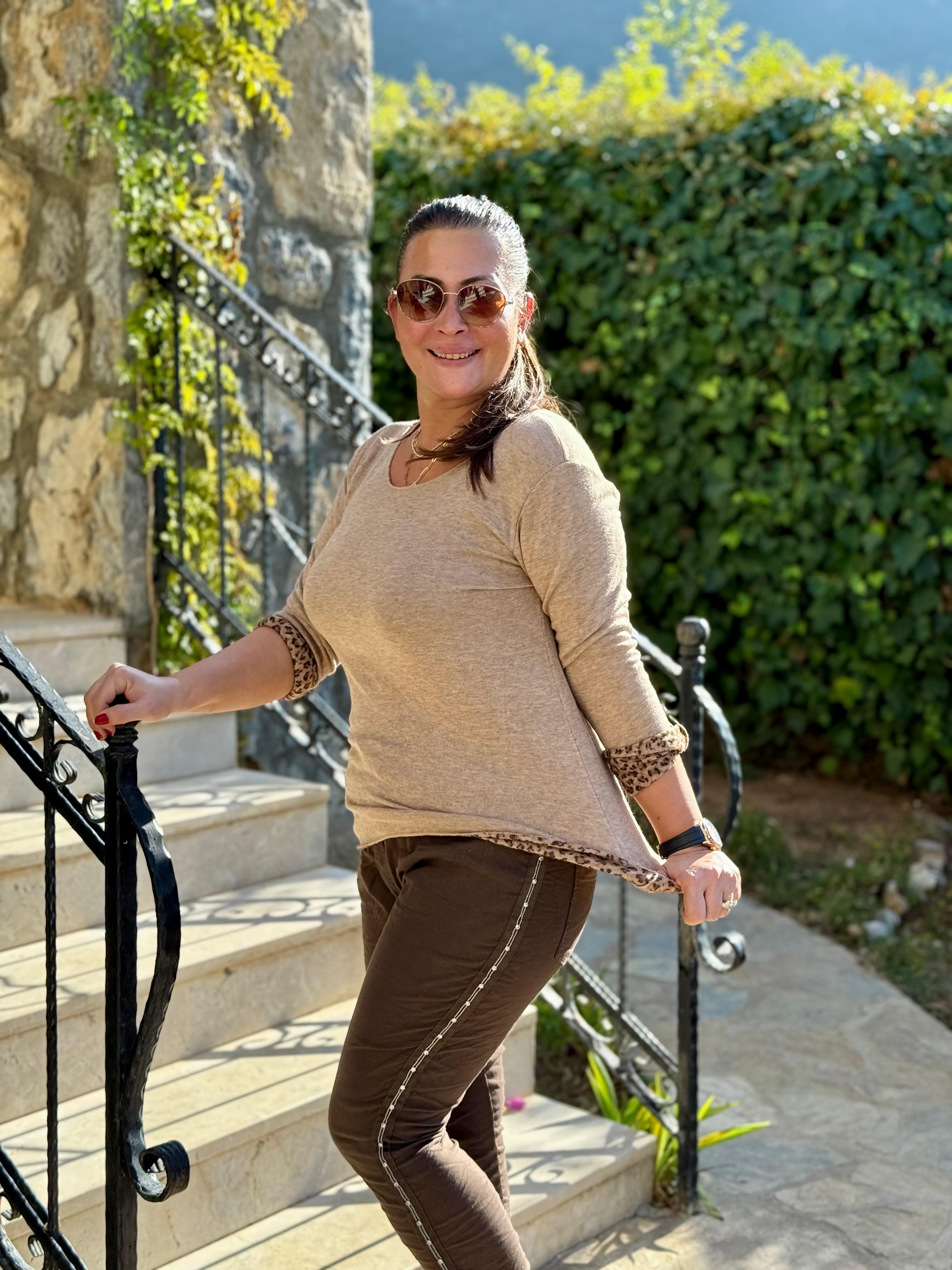 NC218181 İçi Leoparlı Yuvarlak Yaka Triko Büyük Kalıp Bluz Camel