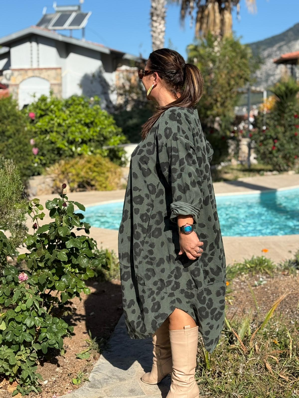 YG12231 Leopar Desenli İtalyan Kadife Elbise Haki