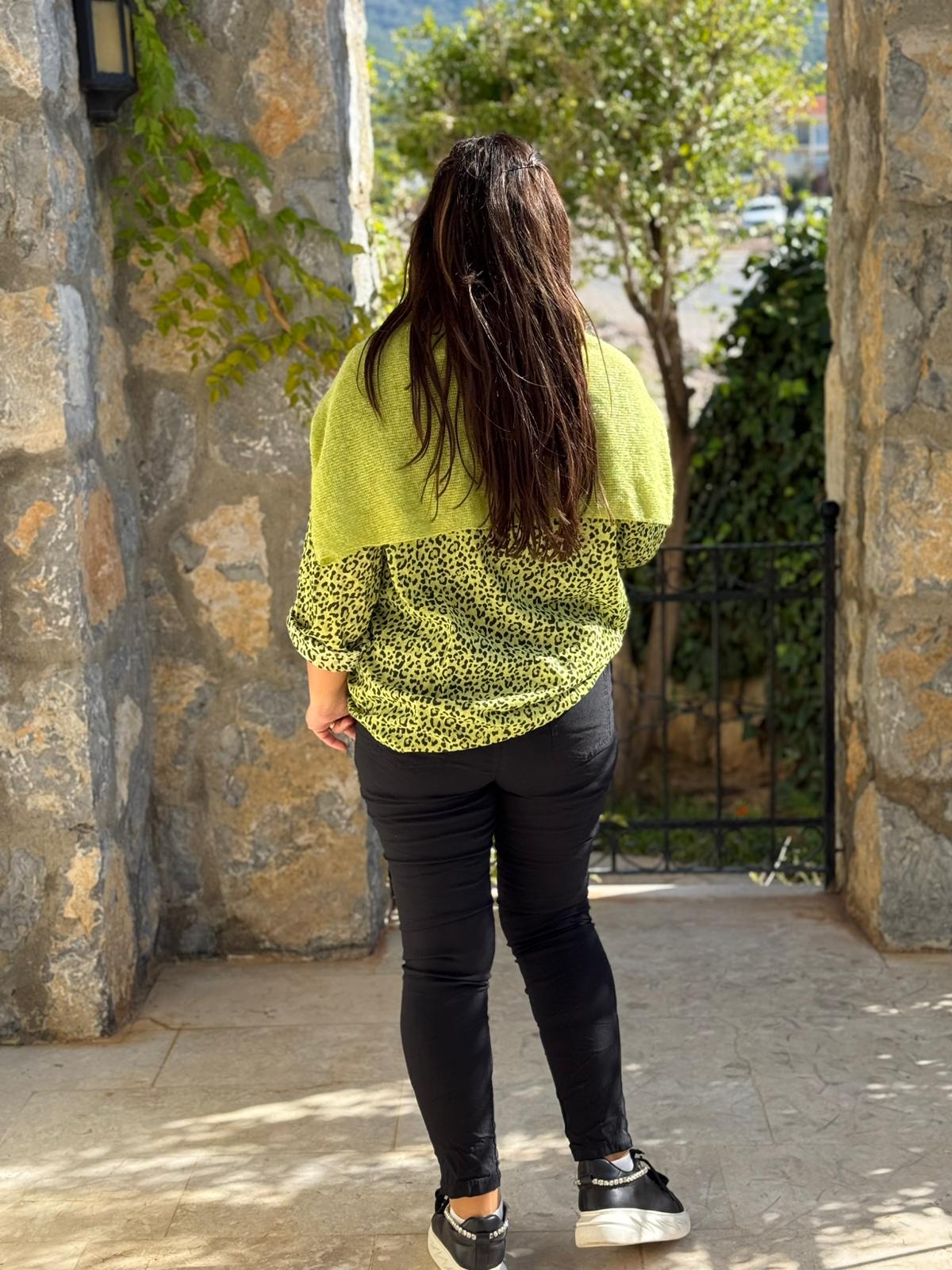 P6811 Prendas de punto con estampado de camuflaje Caqui