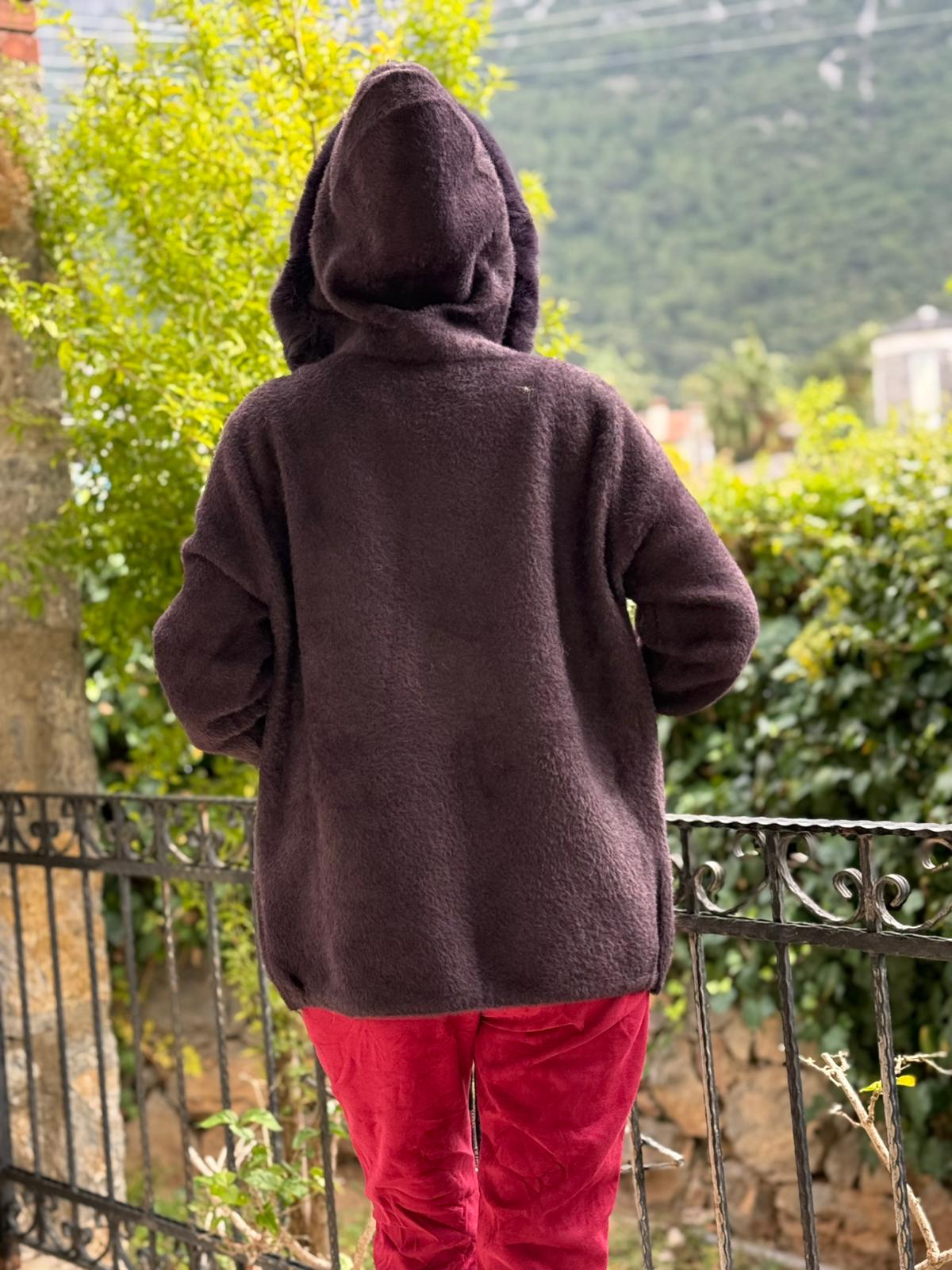 N33035 Abrigo Angora Con Capucha Y Bolsillos Crema