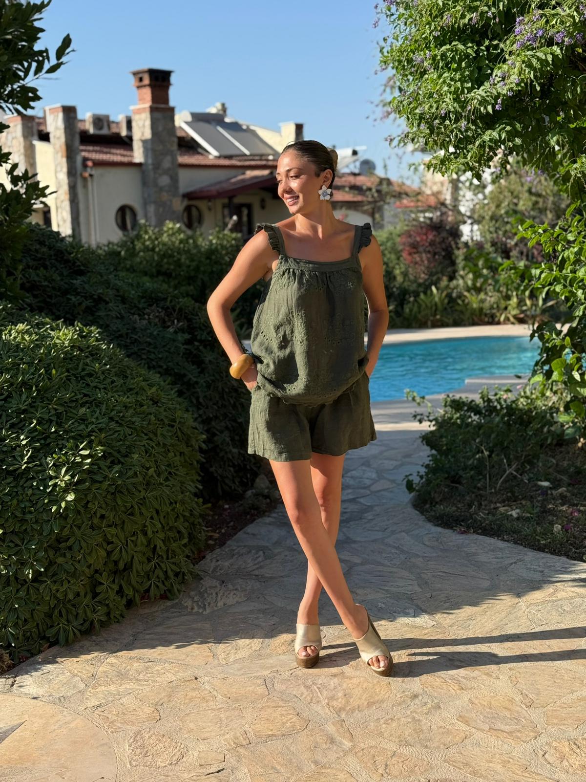 N10661 Traje Italiano Lino Ciruela