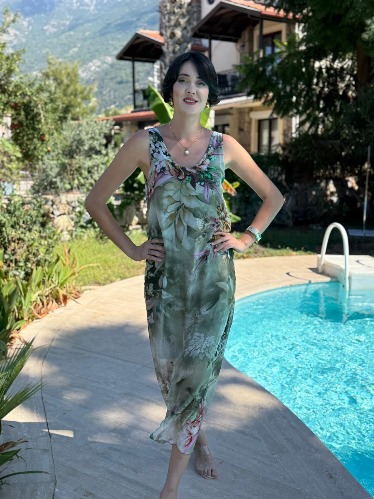 YG20641 İtalyan Çiçekli Askılı İpek Elbise Haki