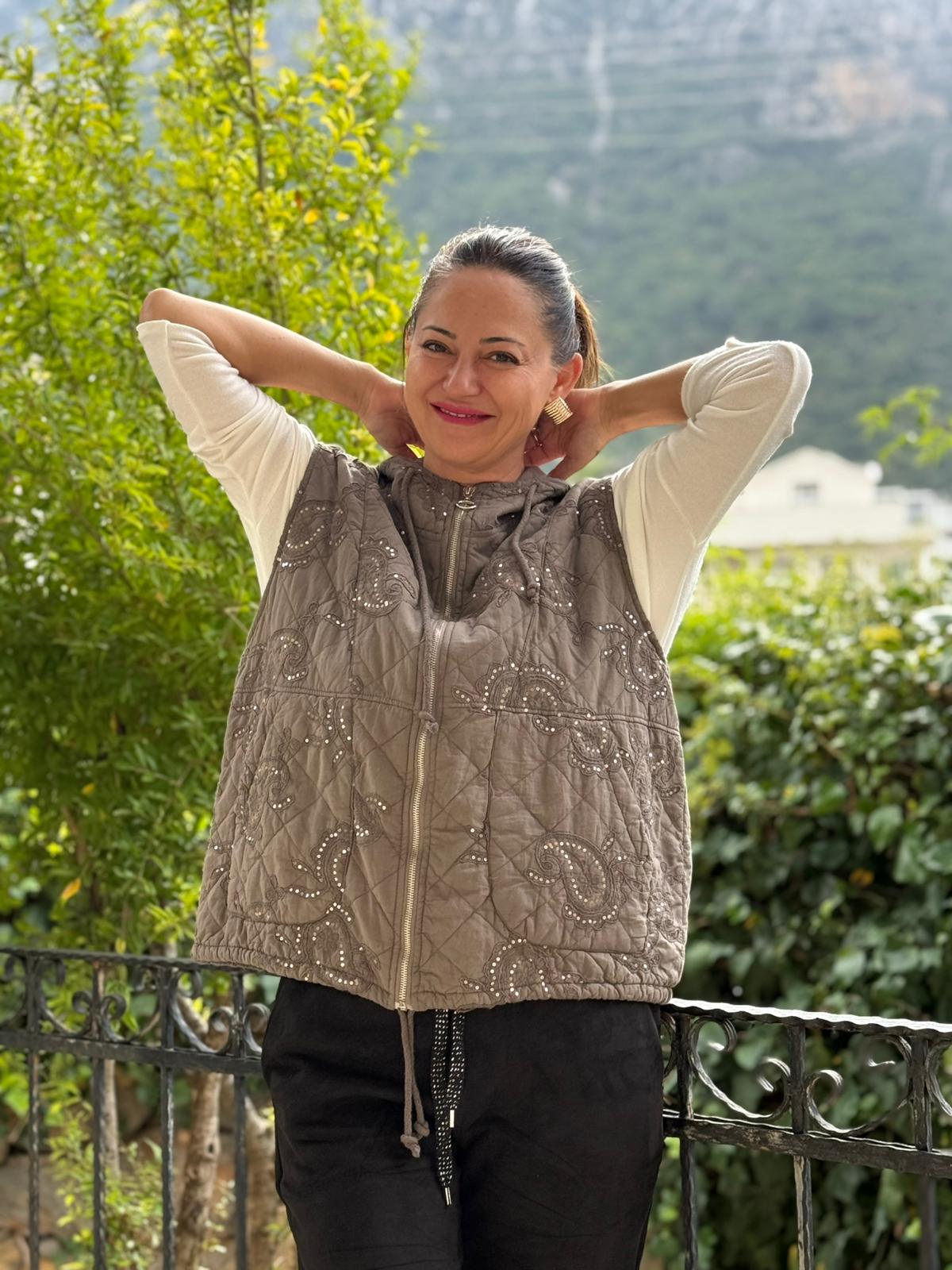 NC65588 Şal Desen Pullu Kapitone İtalyan Yelek Vizon