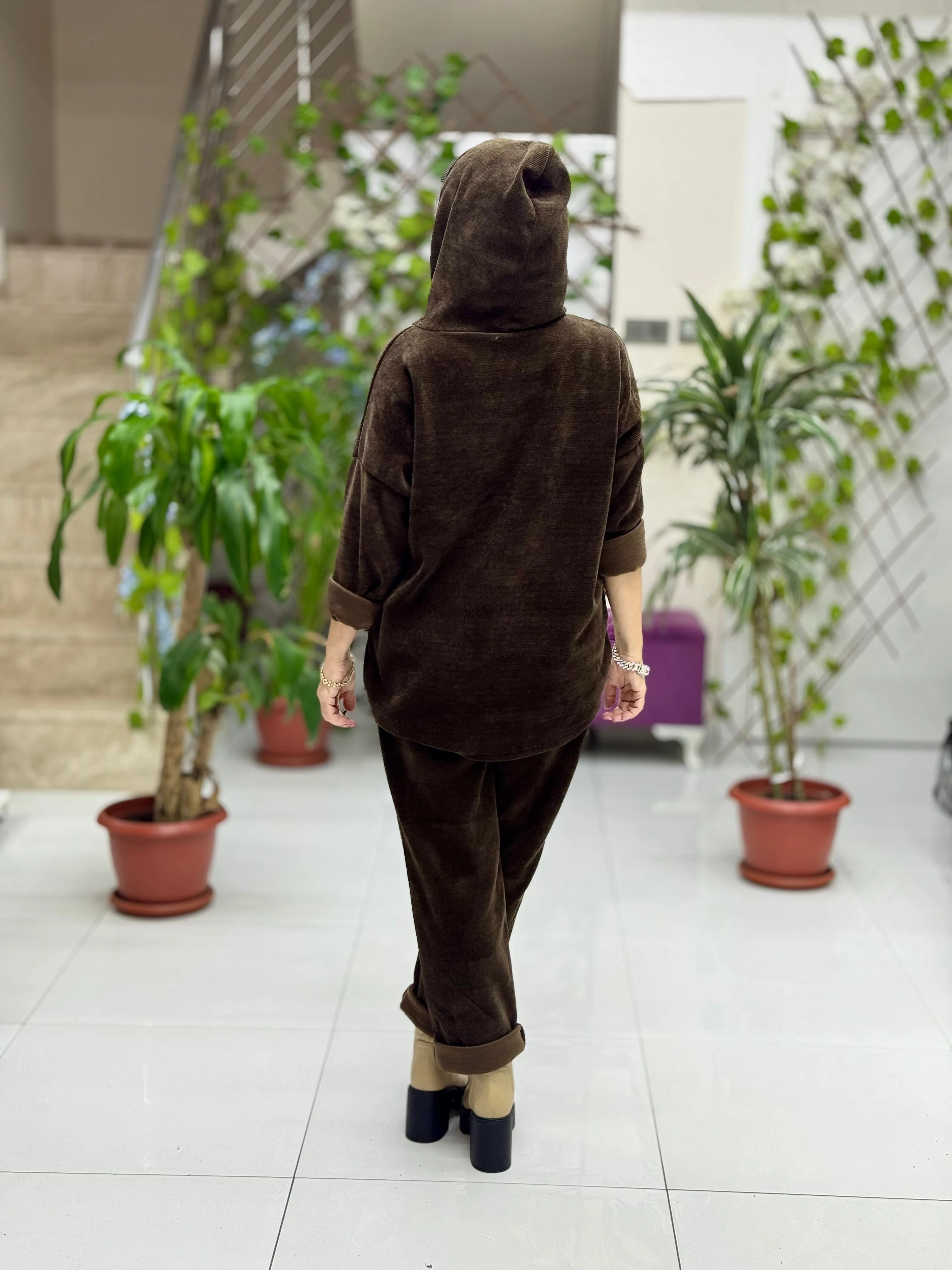 NC15502 Ekose Desenli Kapişonlu İtalyan Kadife Takım Kahverengi