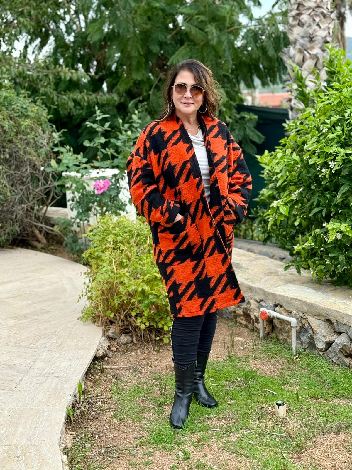 YG109261 Kapamasız Kaz Ayağı Desenli İtalyan Keçe Kaban Oranj