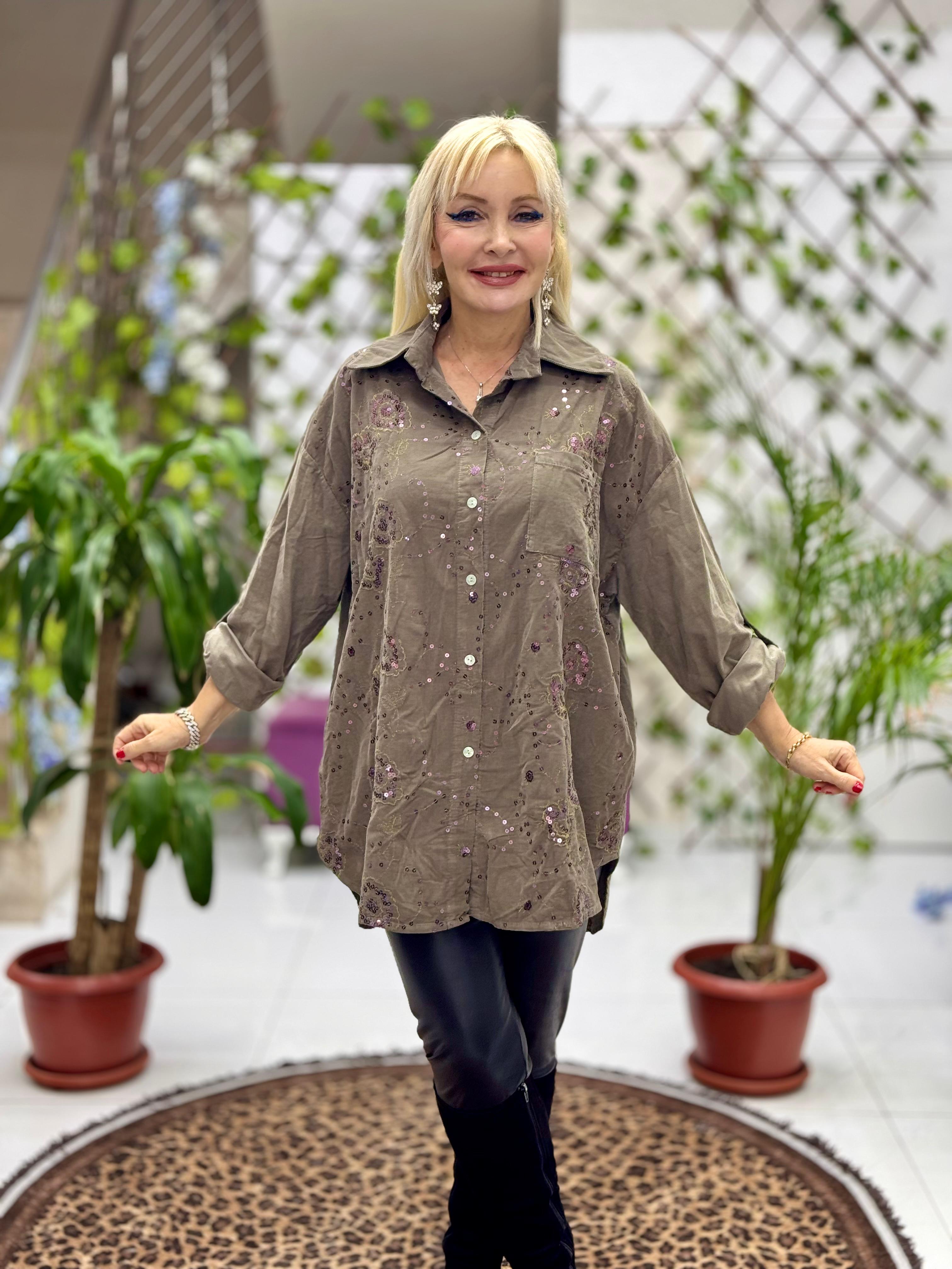 NC25199 Nakış Detaylı Pullu İtalyan Kadife Gömlek Vizon