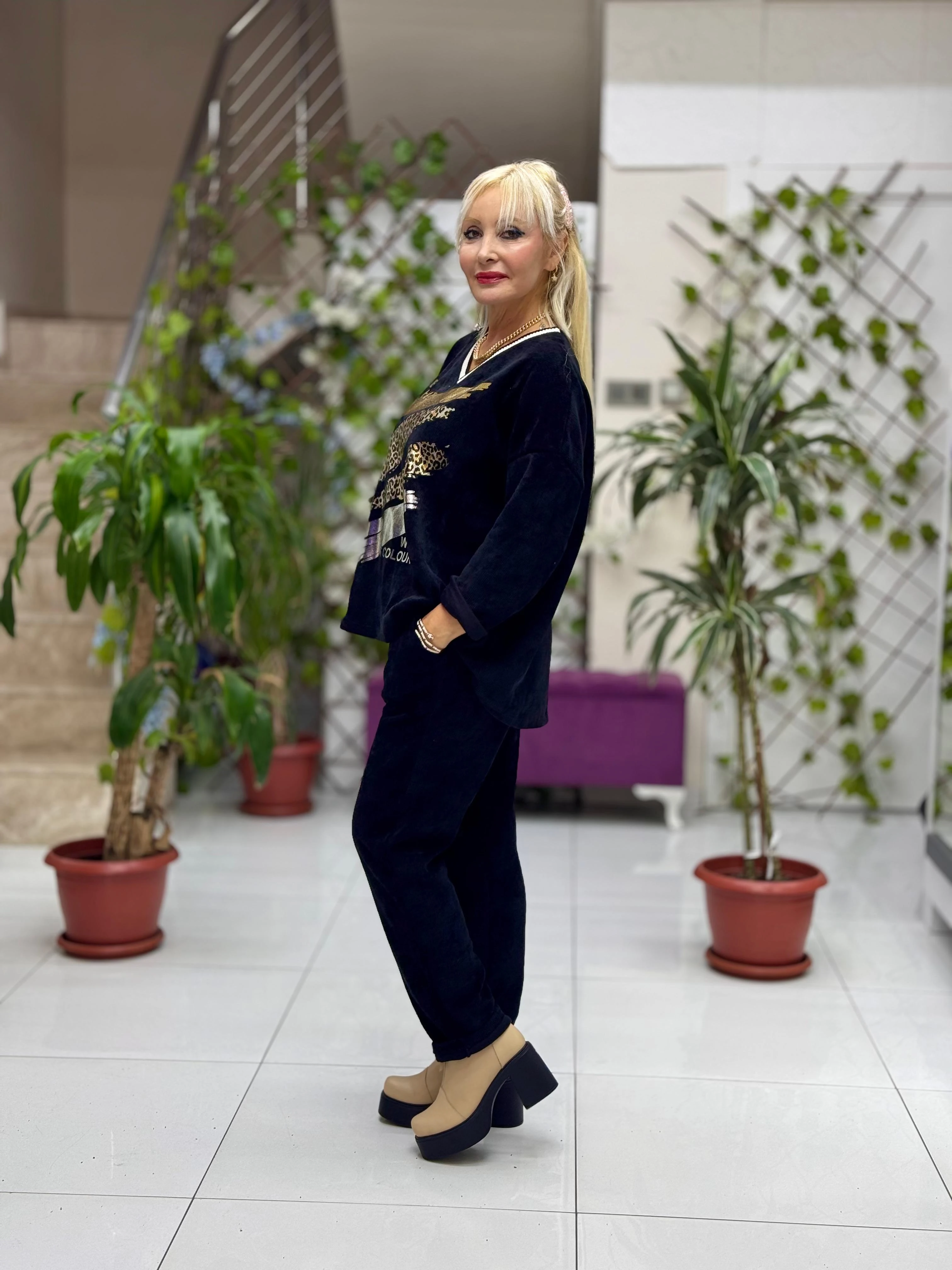 NC24155 Leopar Baskılı İtalyan Kadife Takım Siyah