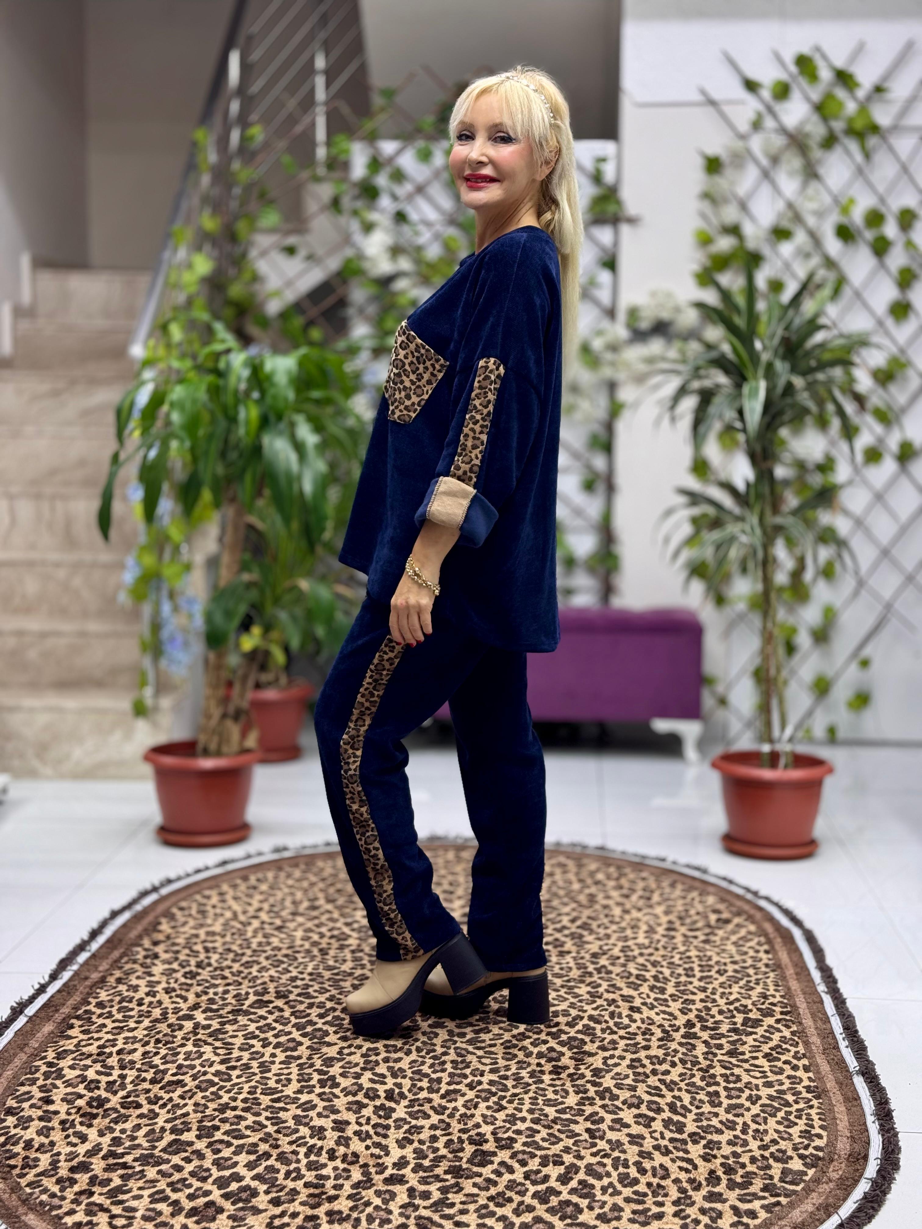 NC25183 Leopar Desenli Cep Detaylı İtalyan Kadife Takım Lacivert