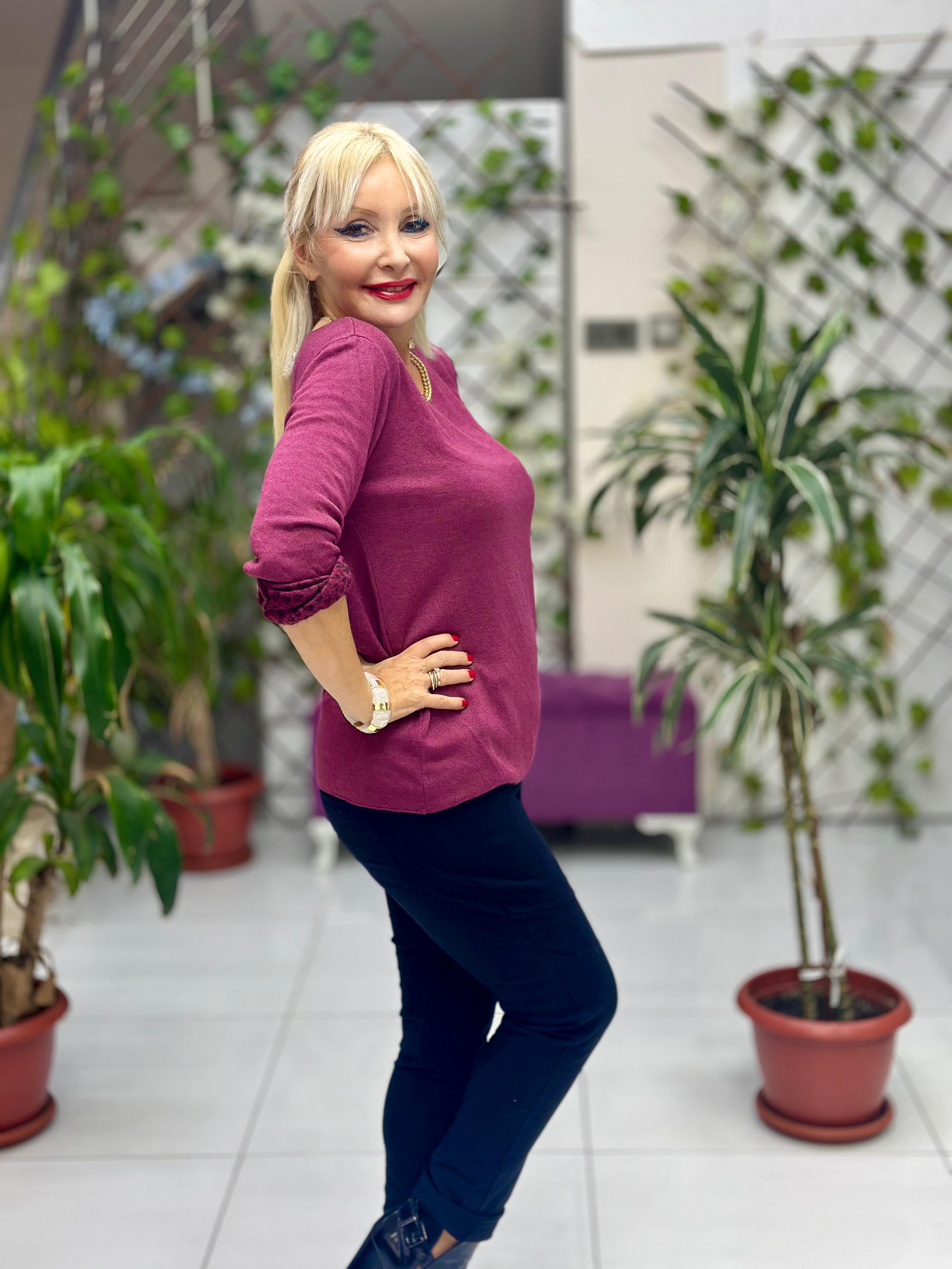 NC218181 İçi Leoparlı Yuvarlak Yaka Triko Büyük Kalıp Bluz Vişne