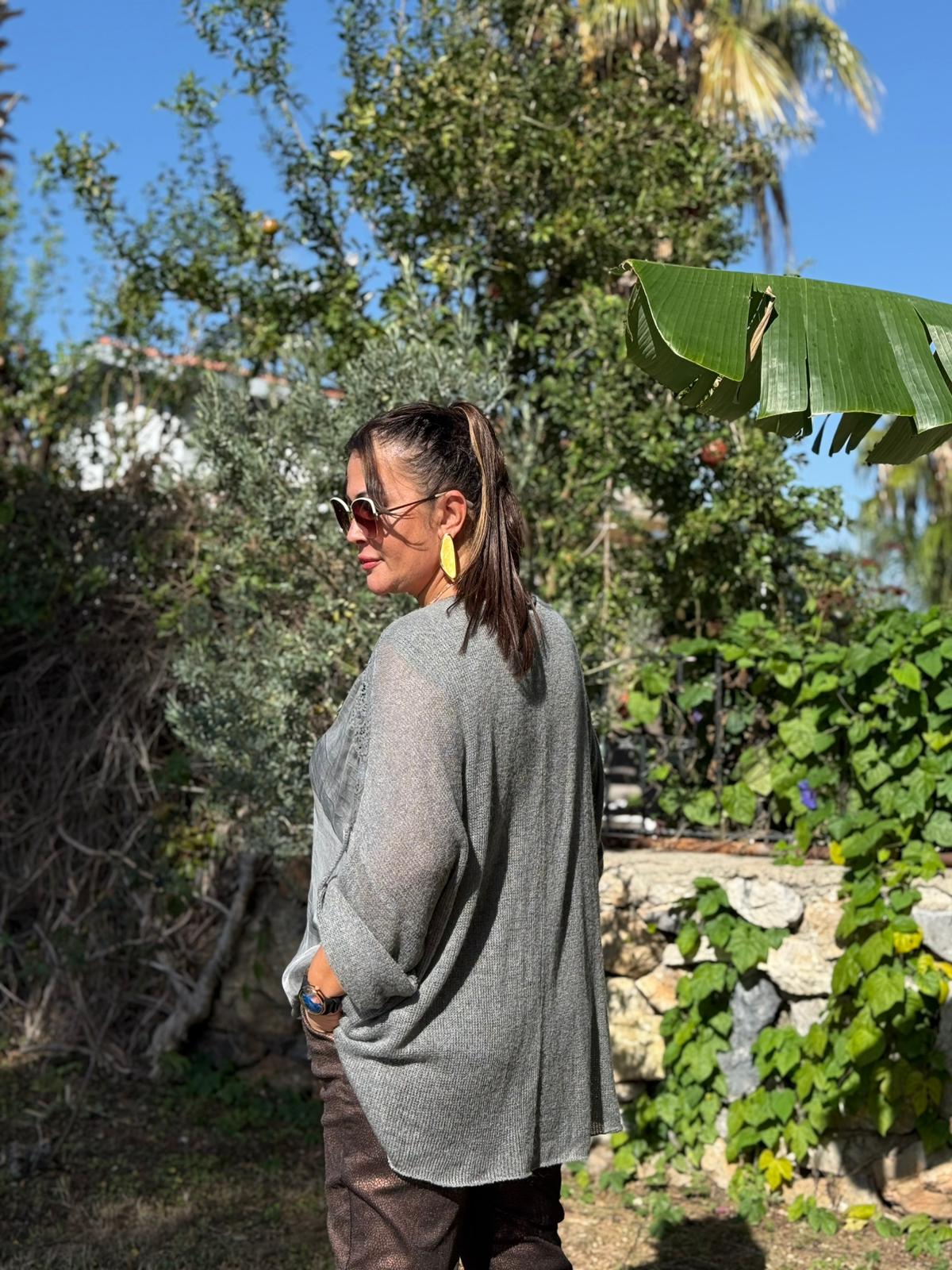 NC1868 Pul Payetli Omuz Dantelli İpek Triko İtalyan Bluz Füme