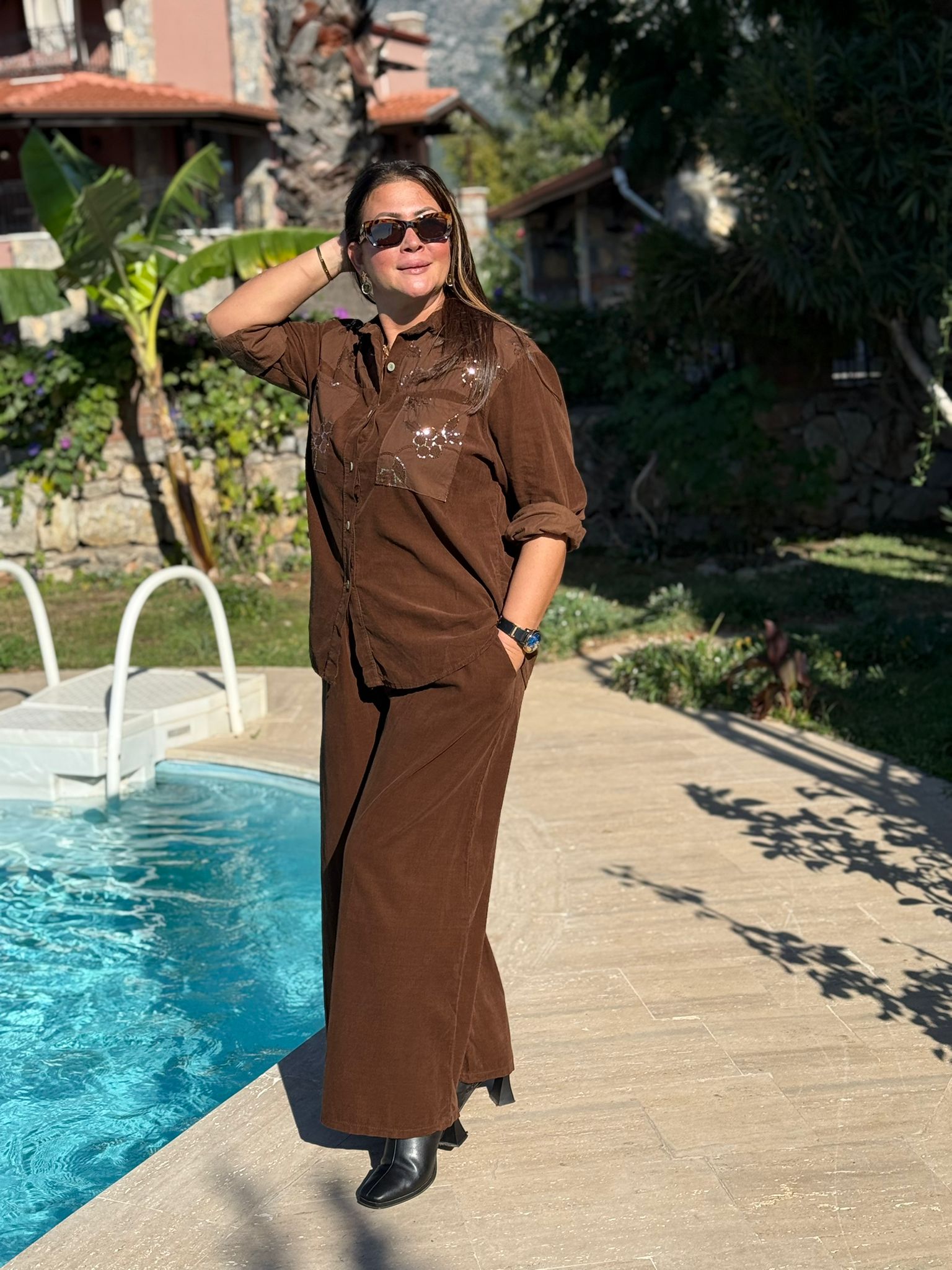 NC25446 İtalyan Kadife Pullu Pantolon Bluz Takım Kahverengi