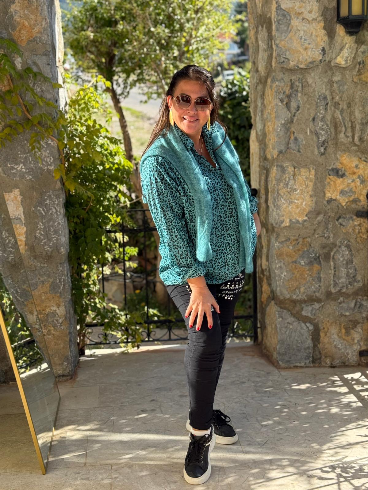 P6811 Prendas de punto con estampado de camuflaje Caqui