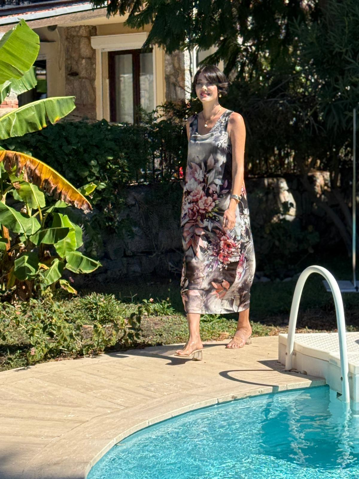 YG20641 İtalyan Çiçekli Askılı İpek Elbise Siyah