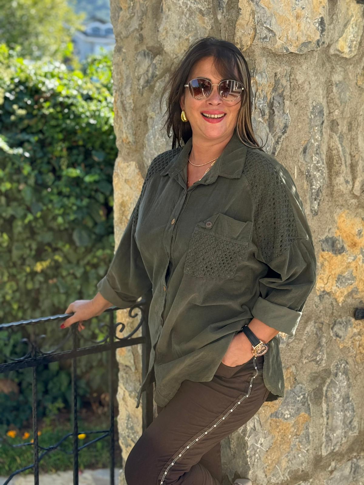 YG11439 Omuz ve Cep Detaylı İtalyan Kadife Gömlek Haki