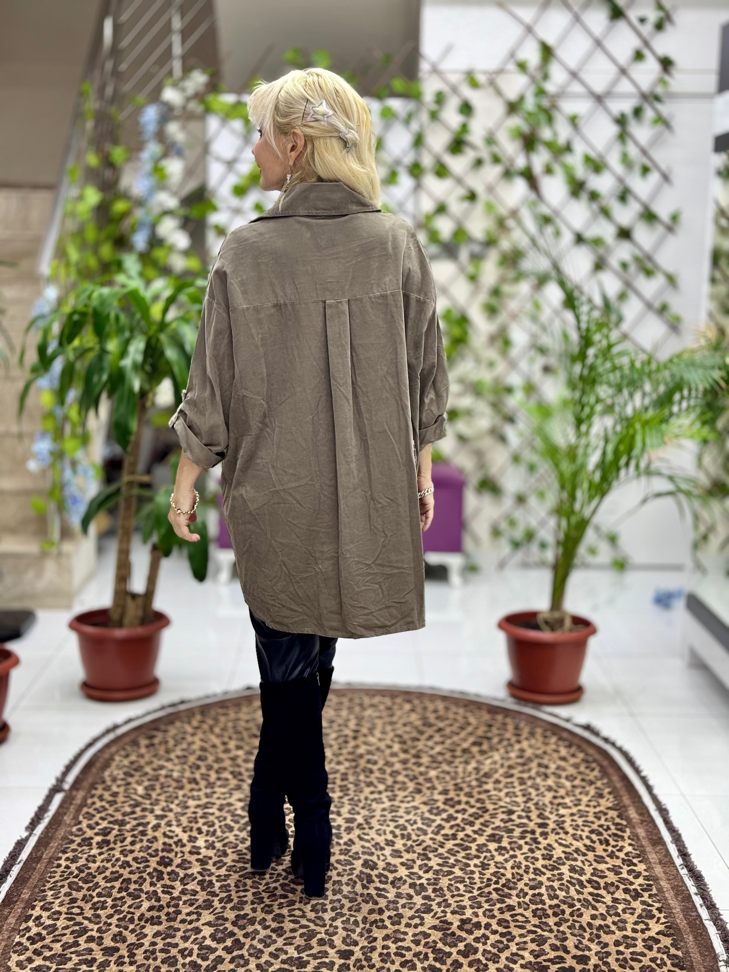 NC25199 Nakış Detaylı Pullu İtalyan Kadife Gömlek Vizon