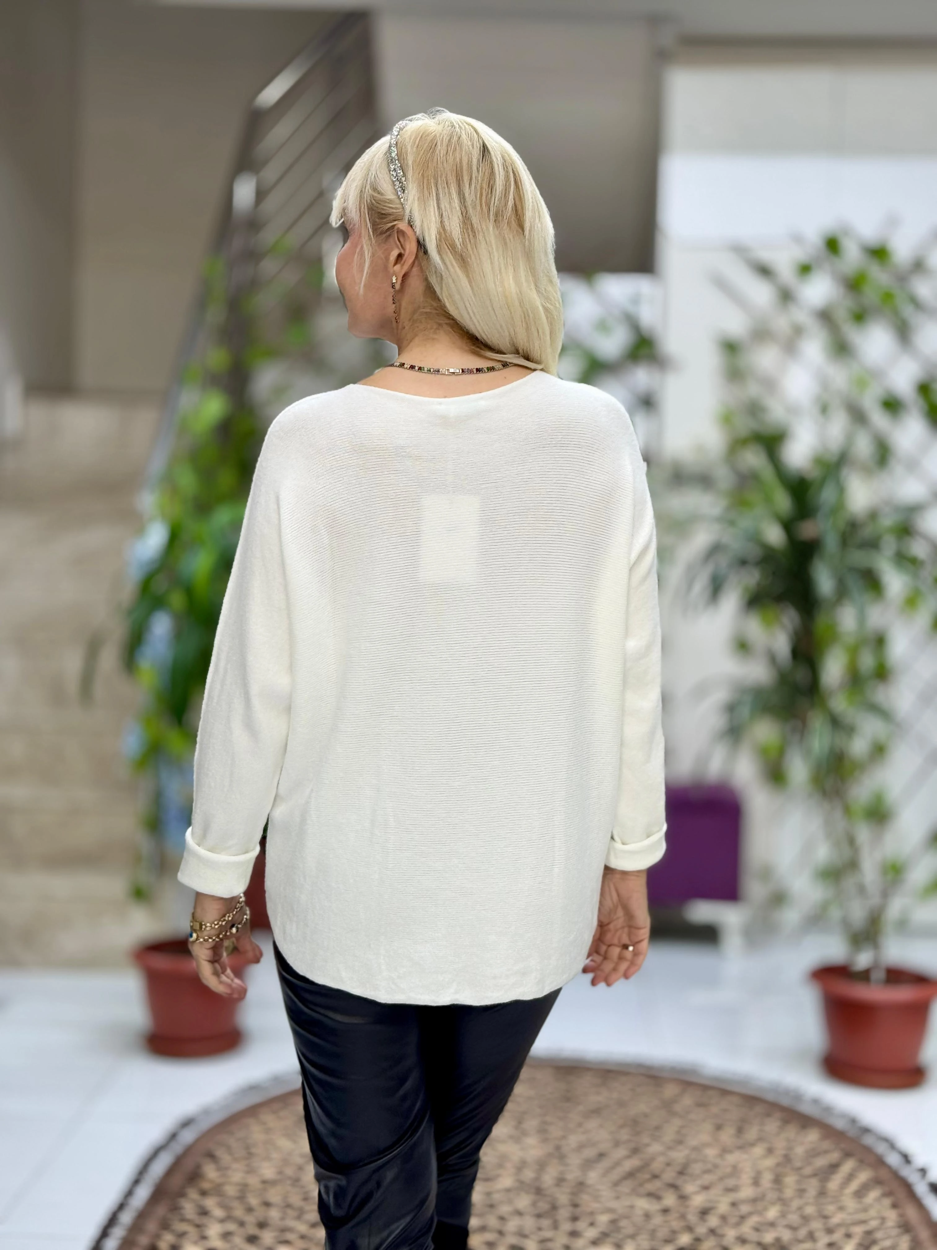 YG8023 Kalp Desenli Taşlı İtalyan Triko Bluz Beyaz