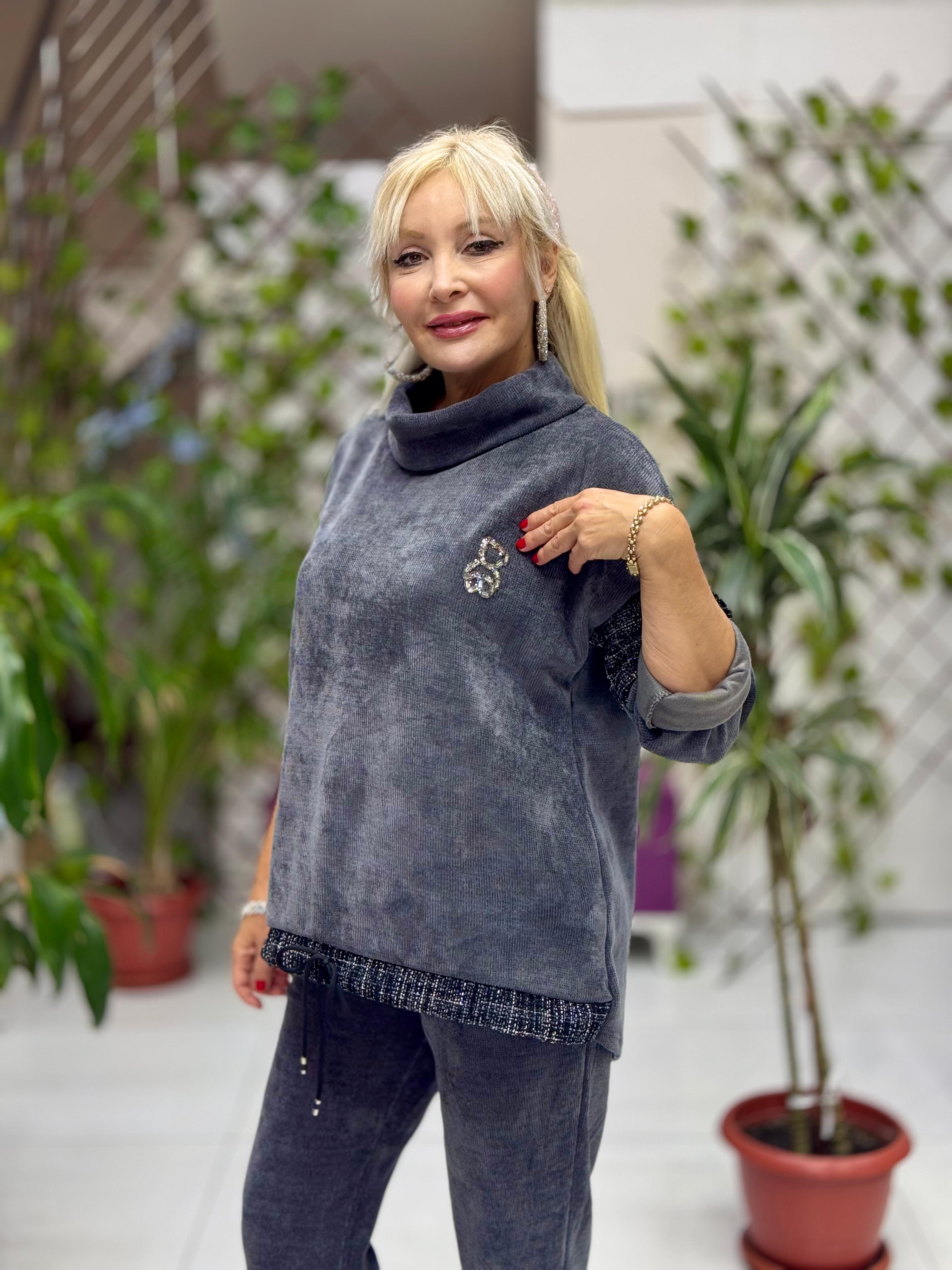 NC15517 Degaje Yaka Ayıcık Taşlı İtalyan Kadife Takım Füme 