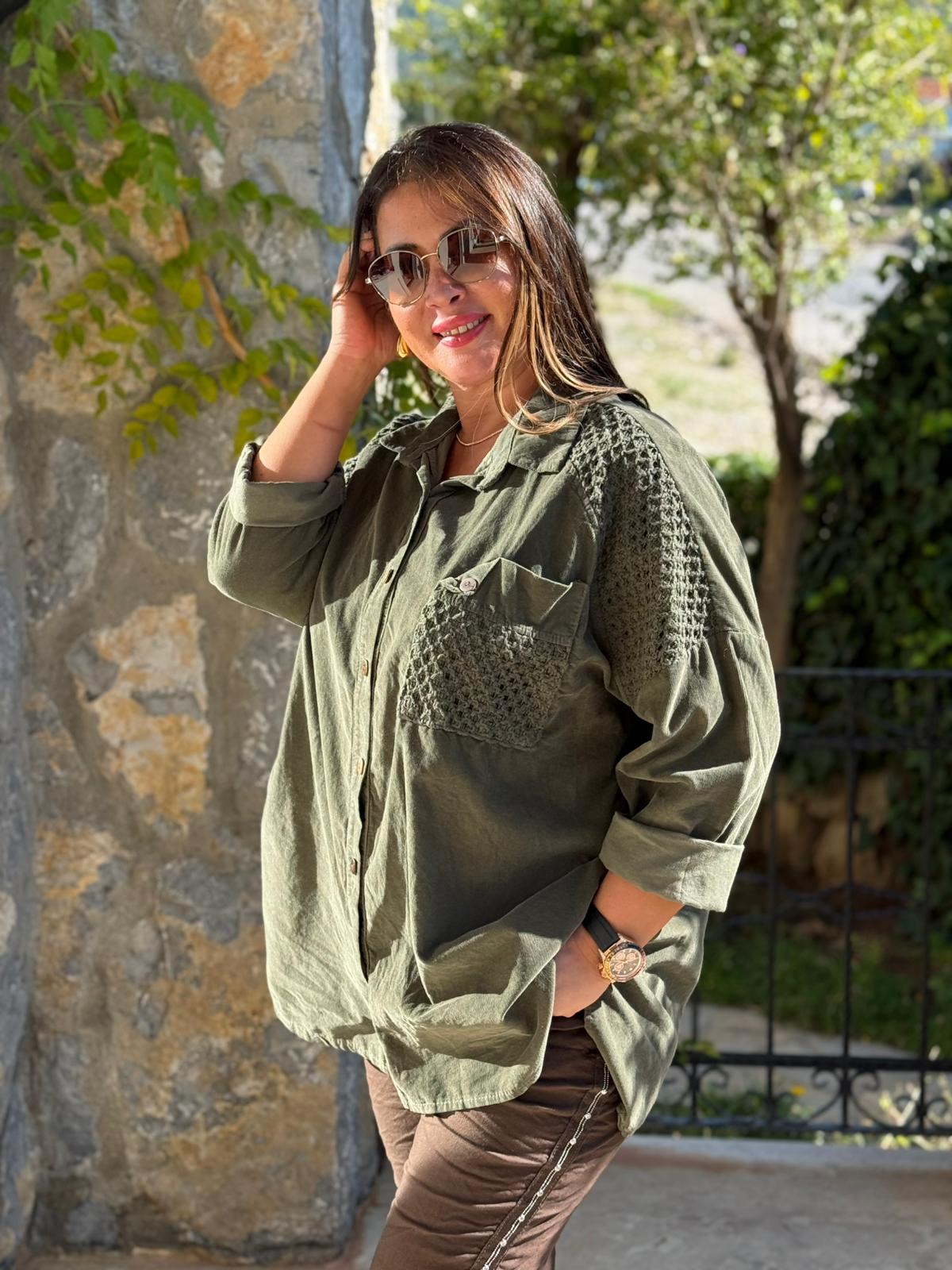 YG11439 Omuz ve Cep Detaylı İtalyan Kadife Gömlek Haki