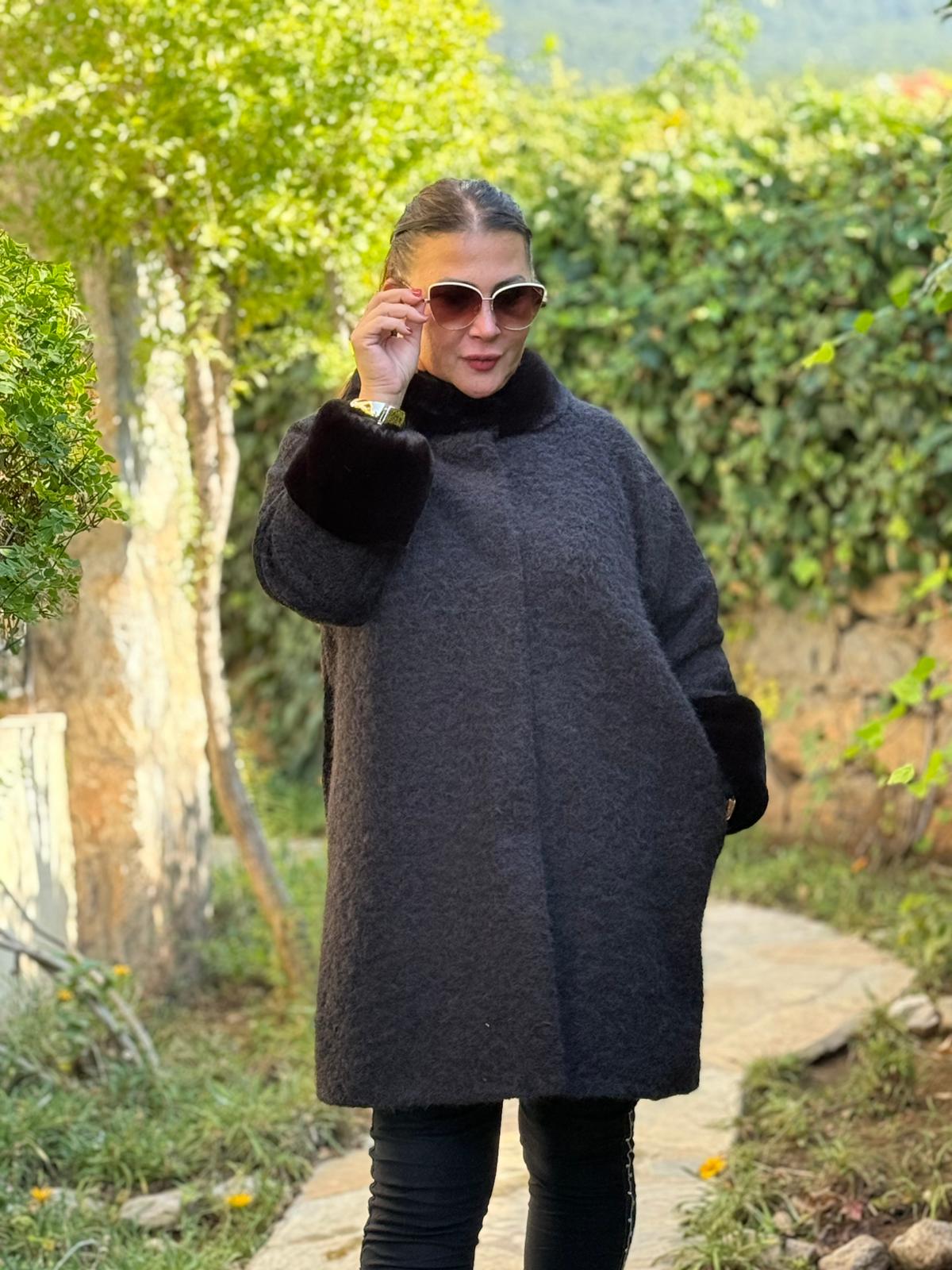 N2238 Abrigo Napa Leopardo Cremallera Negro