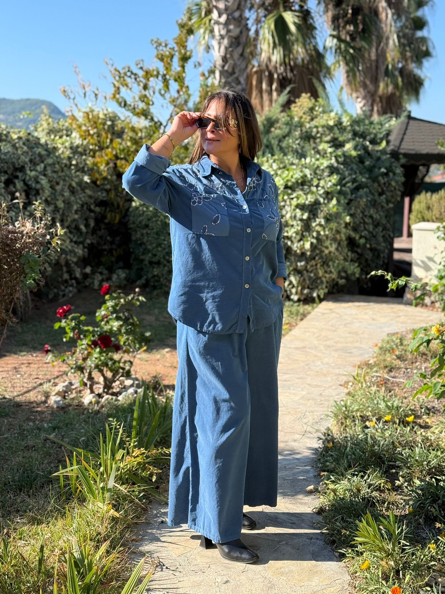 NC25446 İtalyan Kadife Pullu Pantolon Bluz Takım Mavi