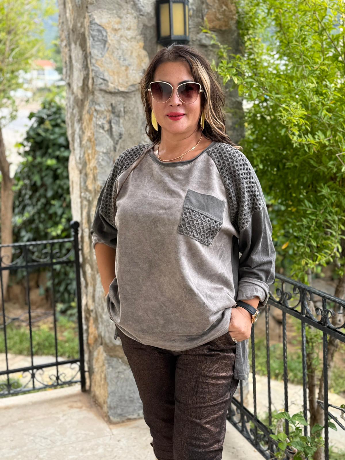 YG2098 Omuz Cep Dantelli Süet Sweatshirt Kahverengi