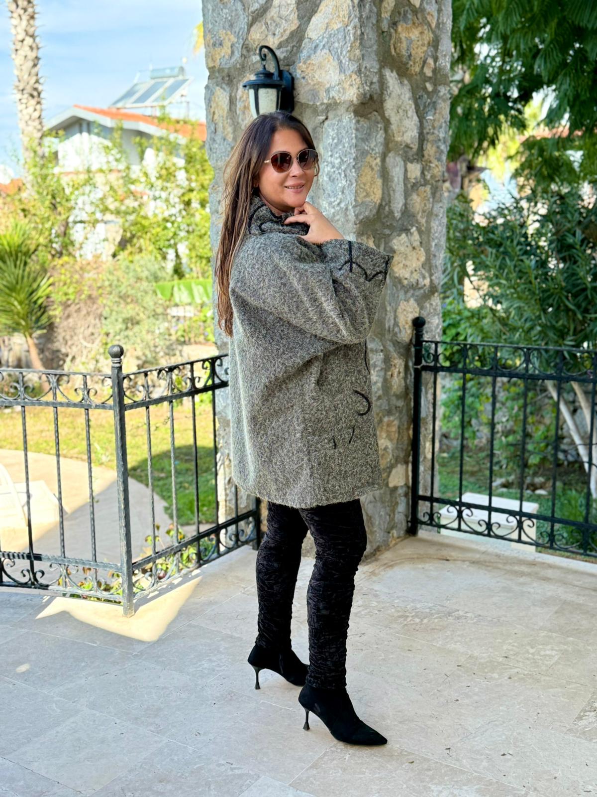 YG89052 Degaje Yaka Üstten Kapamalı Cepli İtalyan Keçe Kaban Yeşil