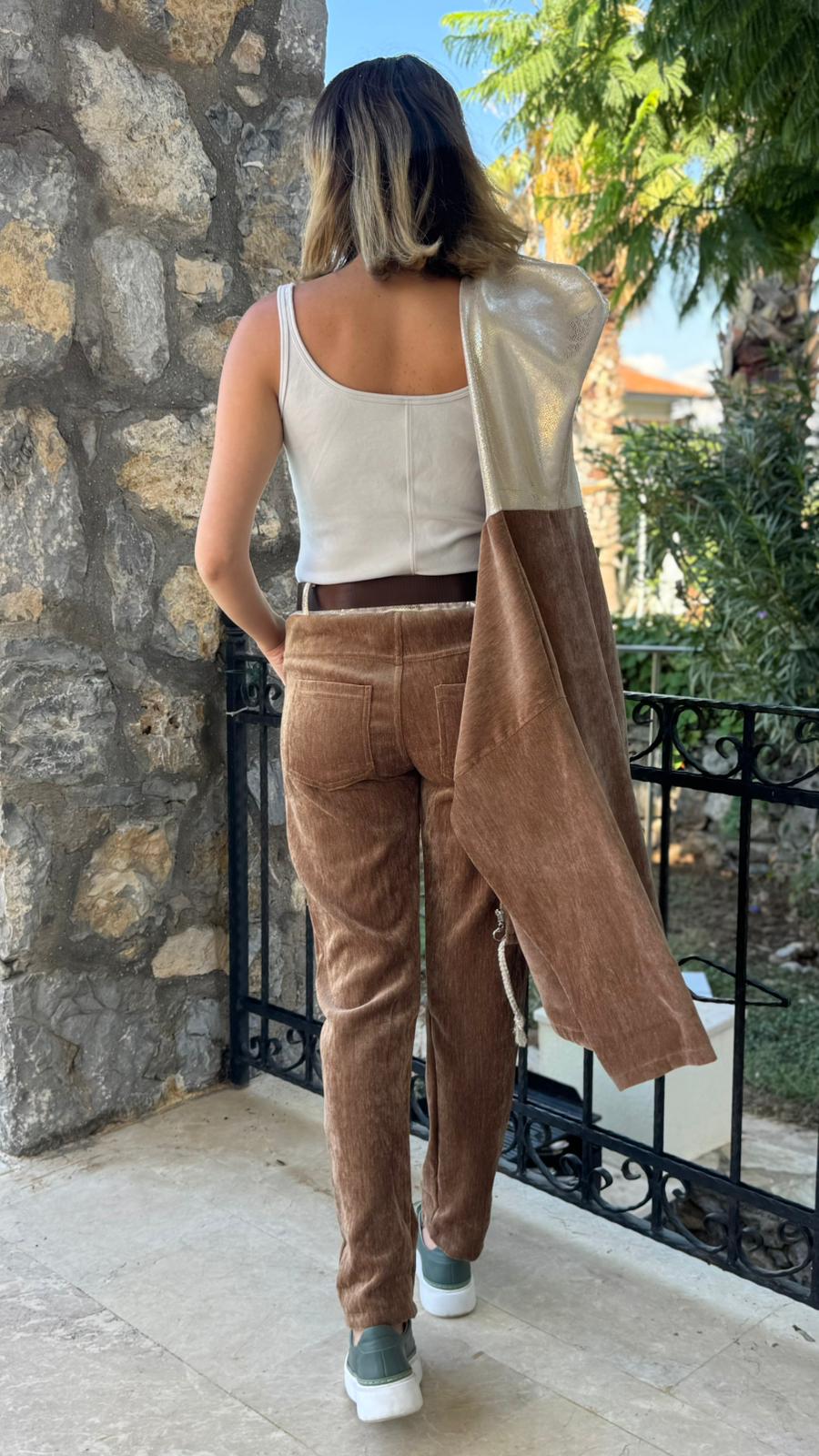 LS12520 İtalyan Yıldız Taşlı Kadife Pantolon Camel