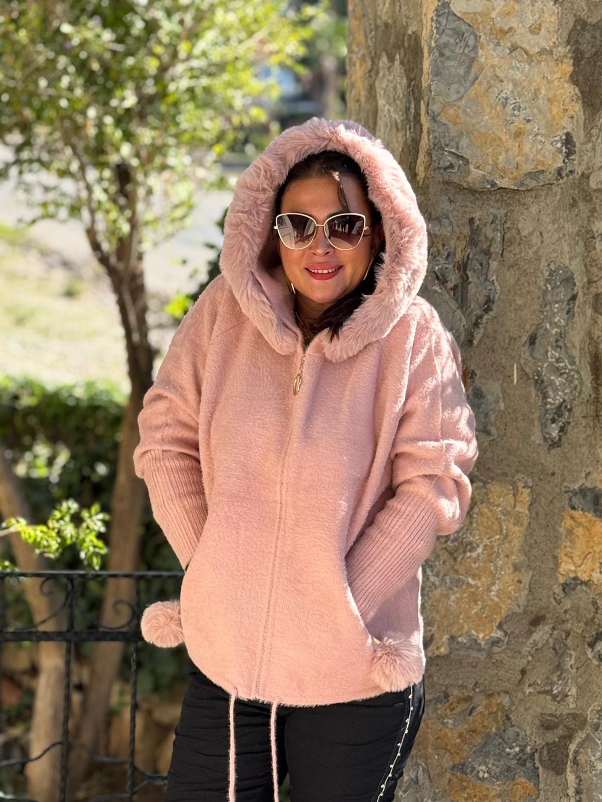 N33035 Abrigo Angora Con Capucha Y Bolsillos Crema