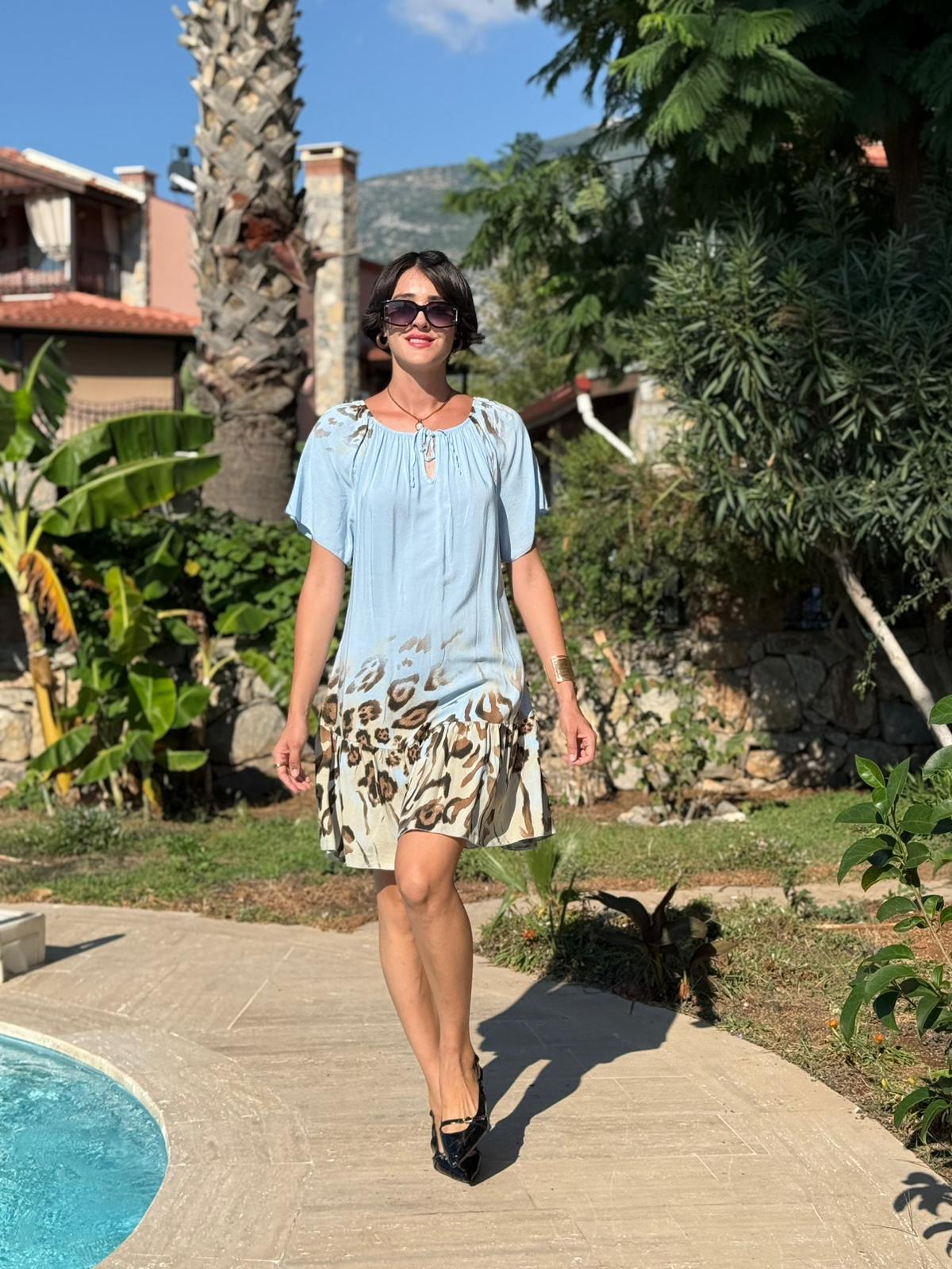 NC10526 İtalyan Yaka Lastikli Leoparlı Coton Elbise Bebe Mavi