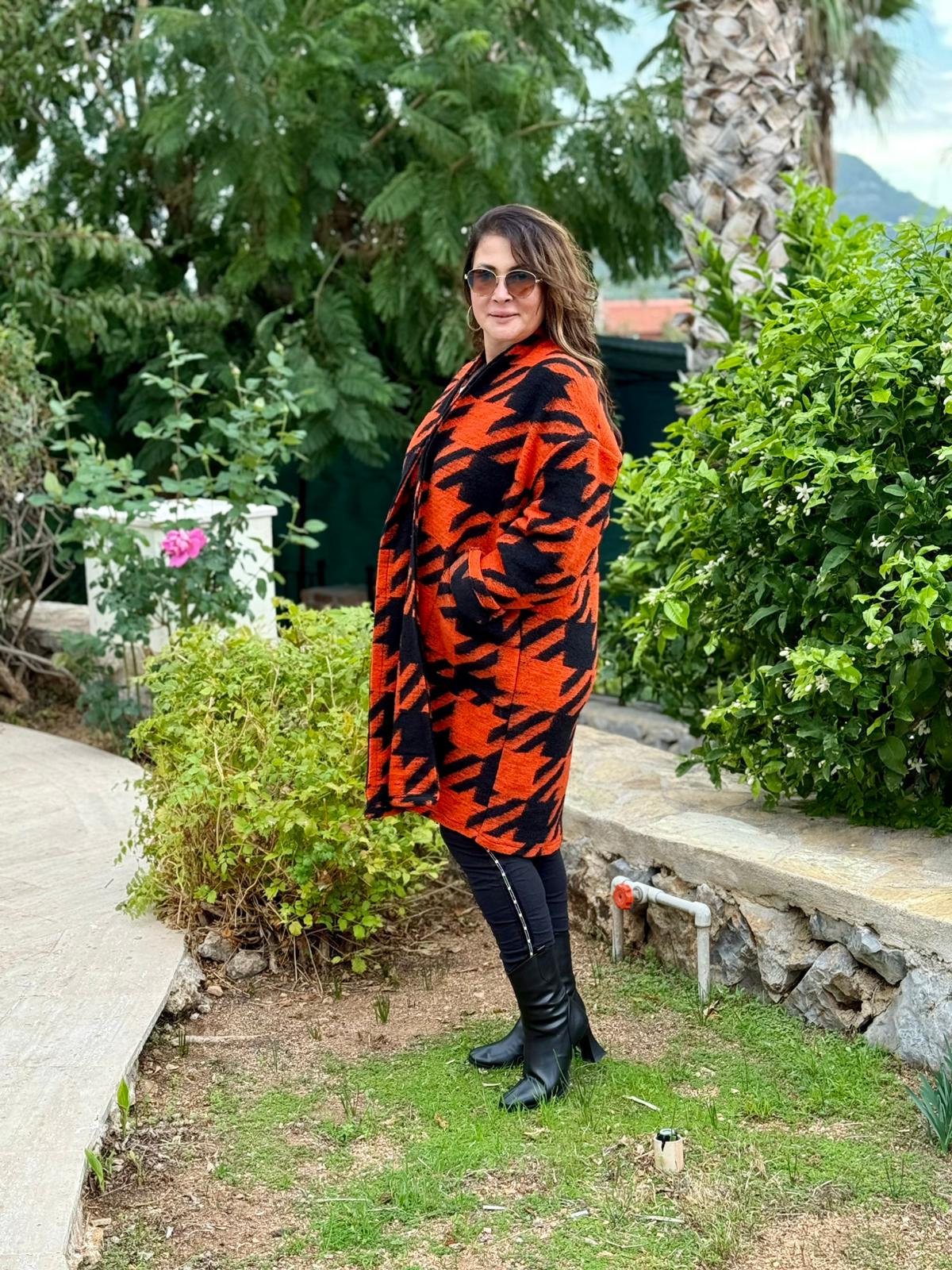 YG109261 Kapamasız Kaz Ayağı Desenli İtalyan Keçe Kaban Oranj