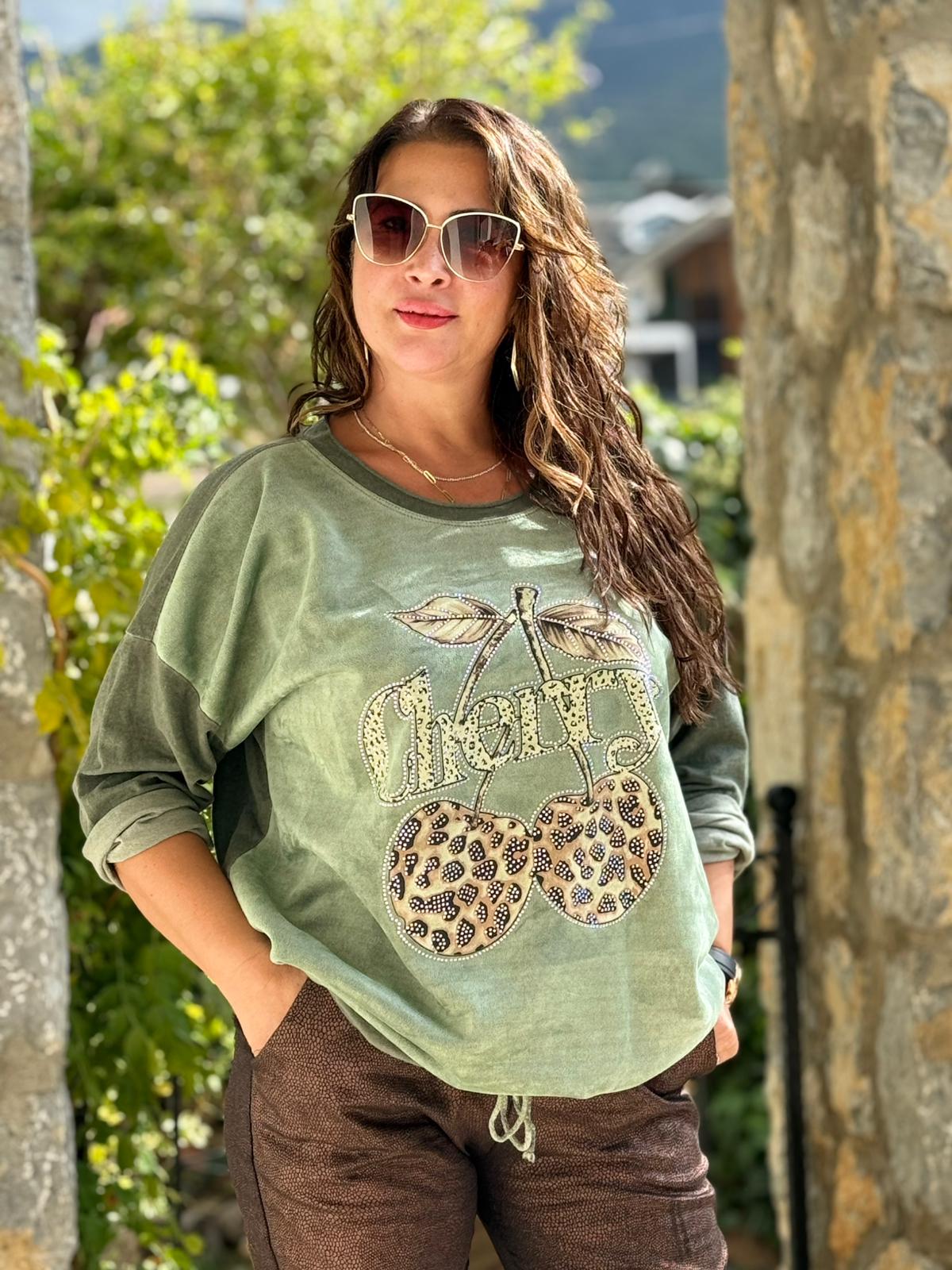 YG12098 Kiraz Baskılı Taşlı İtalyan Sweatshirt Haki