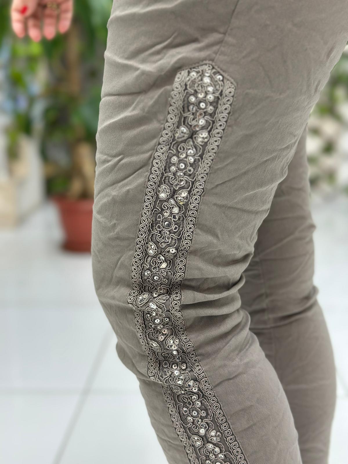 YG60008 İtalyan Yanlar Pulpayet Coton Pantolon Vizon