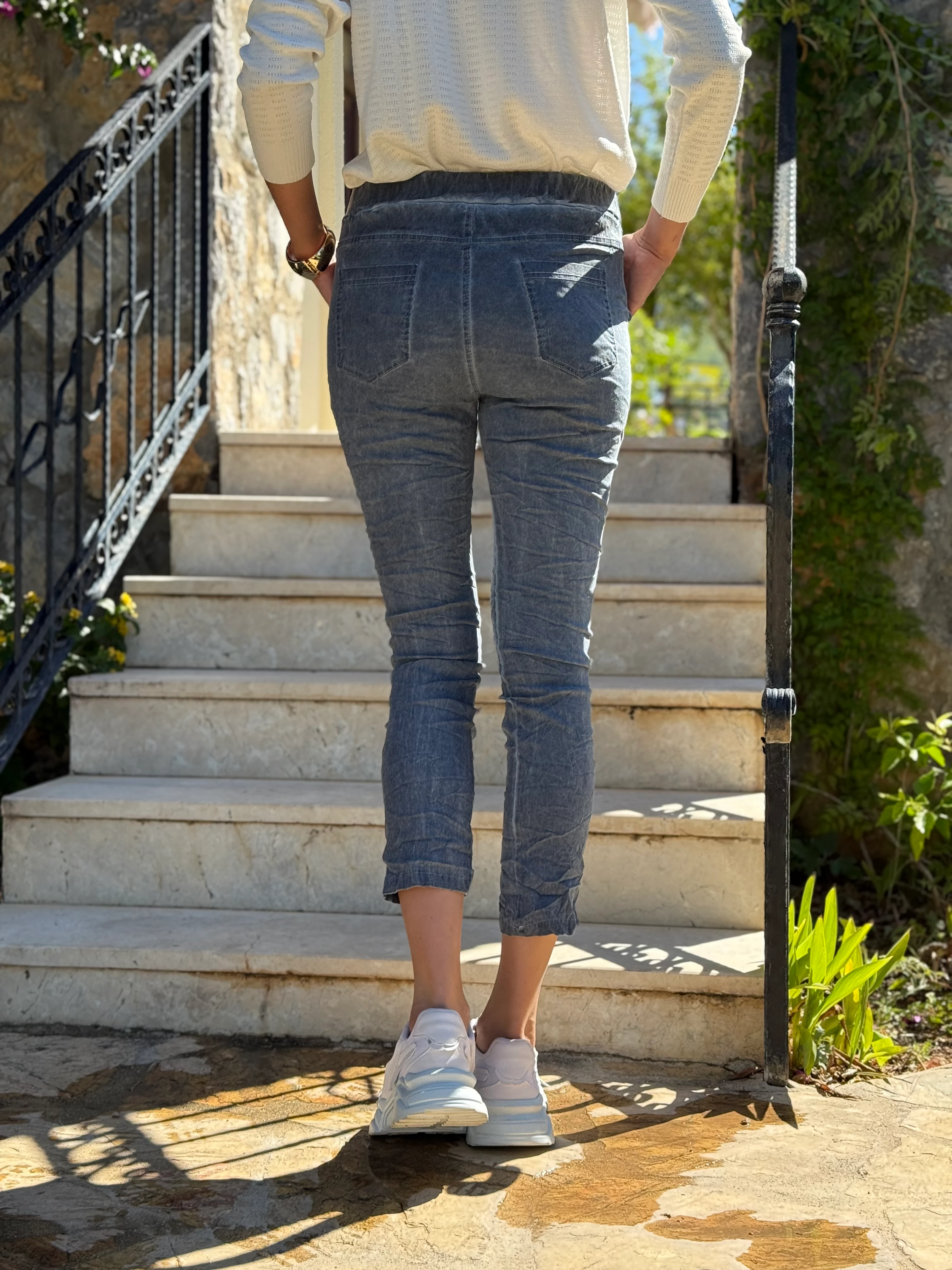 YG22028 İtalyan Yazı Desen Pulpayetli Coton Pantolon Mavi