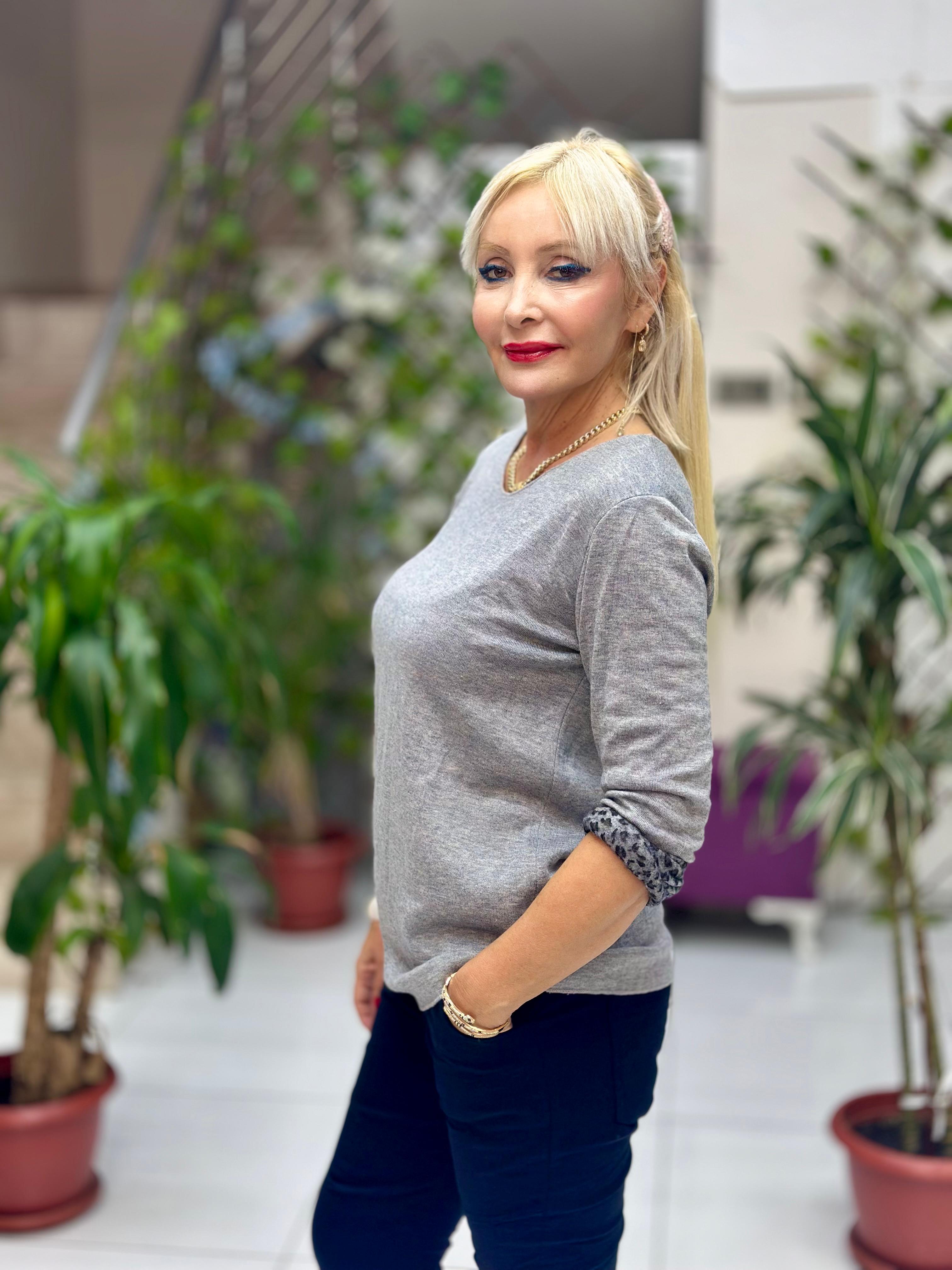 NC1202 İçi Leoparlı Yuvarlak Yaka Triko Küçük Kalıp Bluz Gri