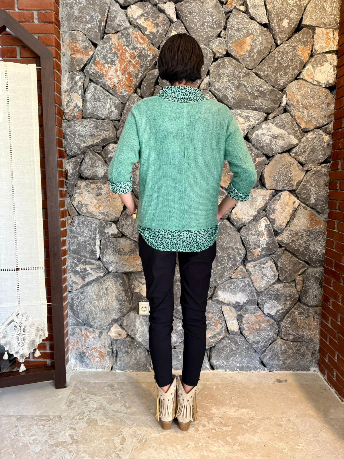 P6811 Prendas de punto con estampado de camuflaje Caqui