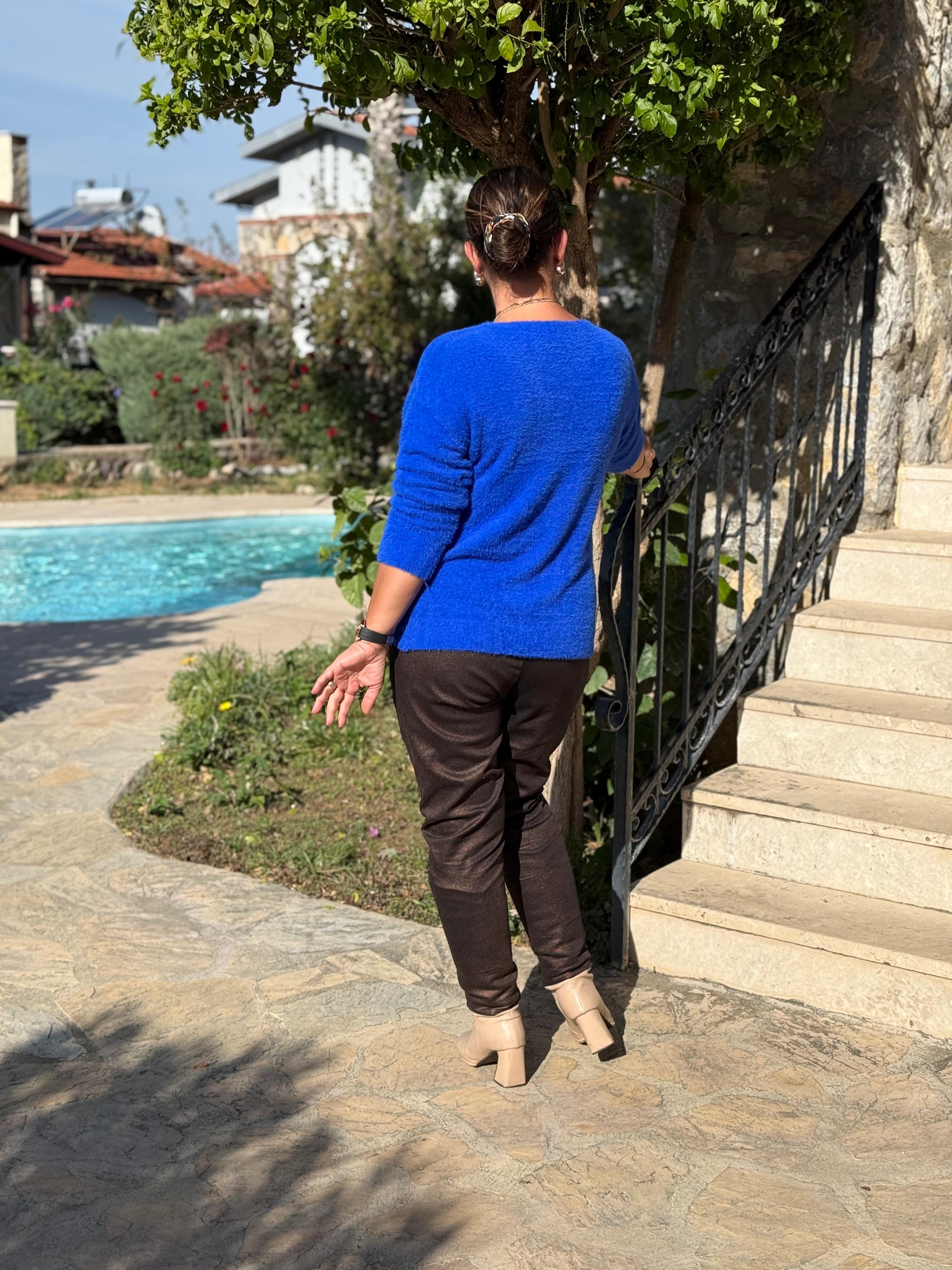 YG24029 İtalyan V Yaka Peluş Angora Kazak Saks