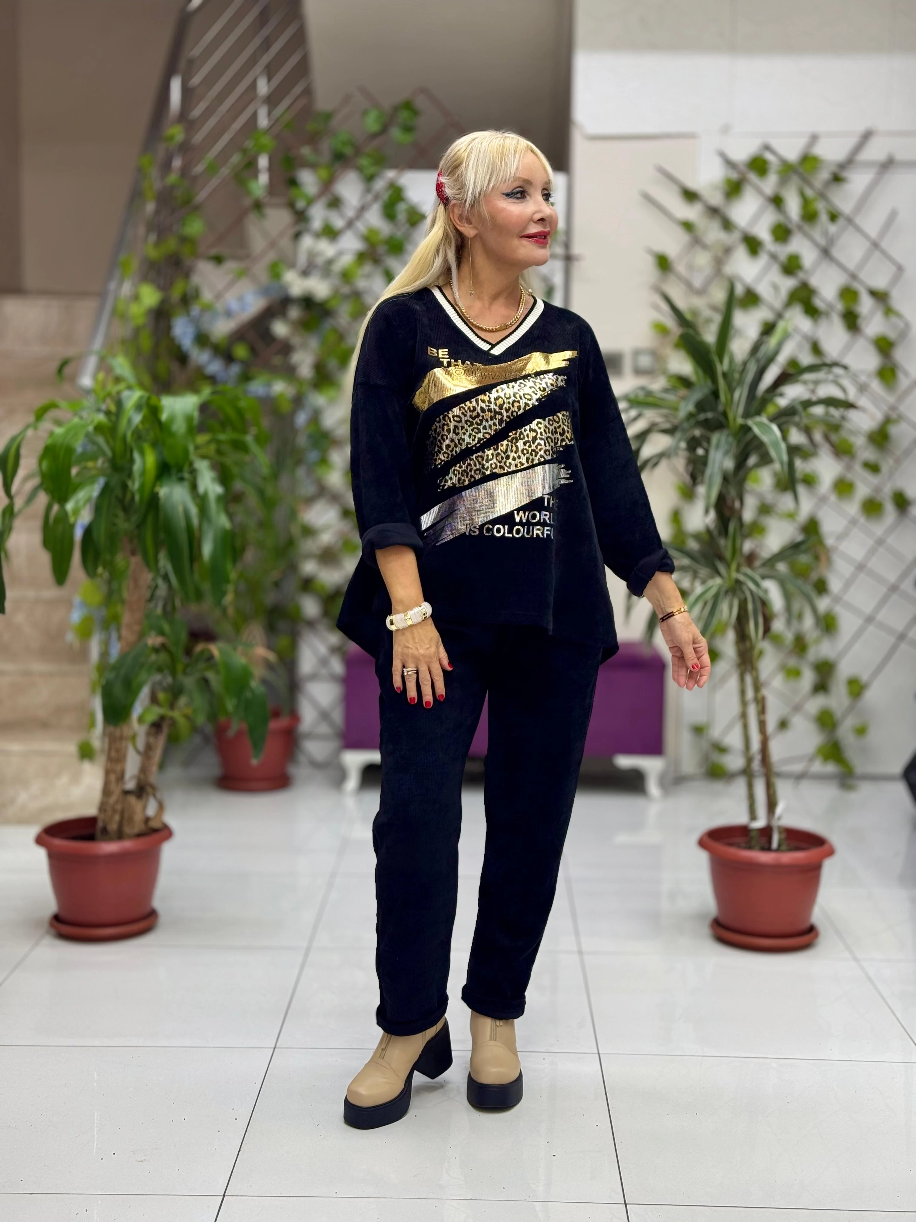 NC24155 Leopar Baskılı İtalyan Kadife Takım Siyah