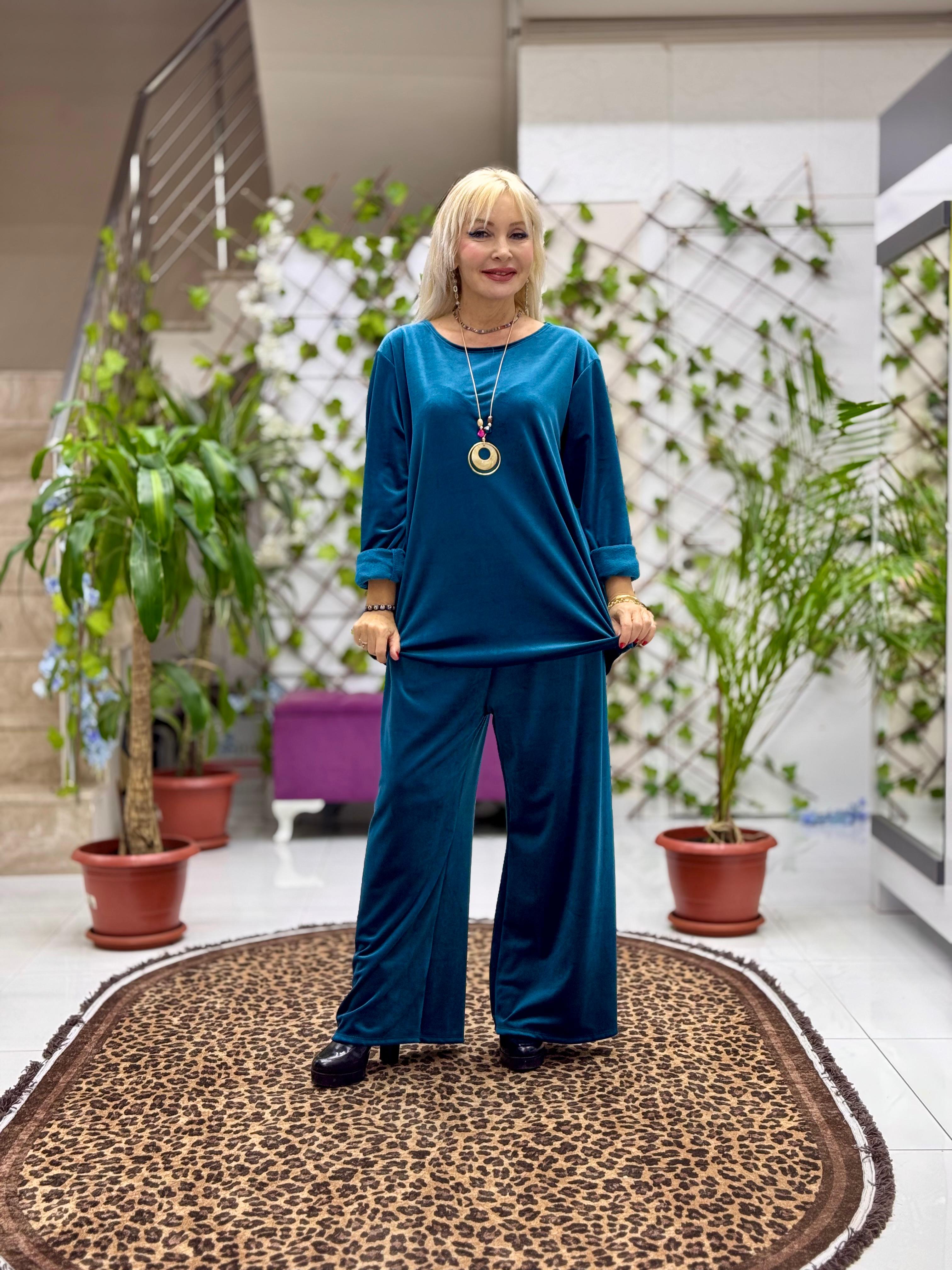 YG2404 Kolyeli Basic Fitilsiz İtalyan Kadife Takım Petrol