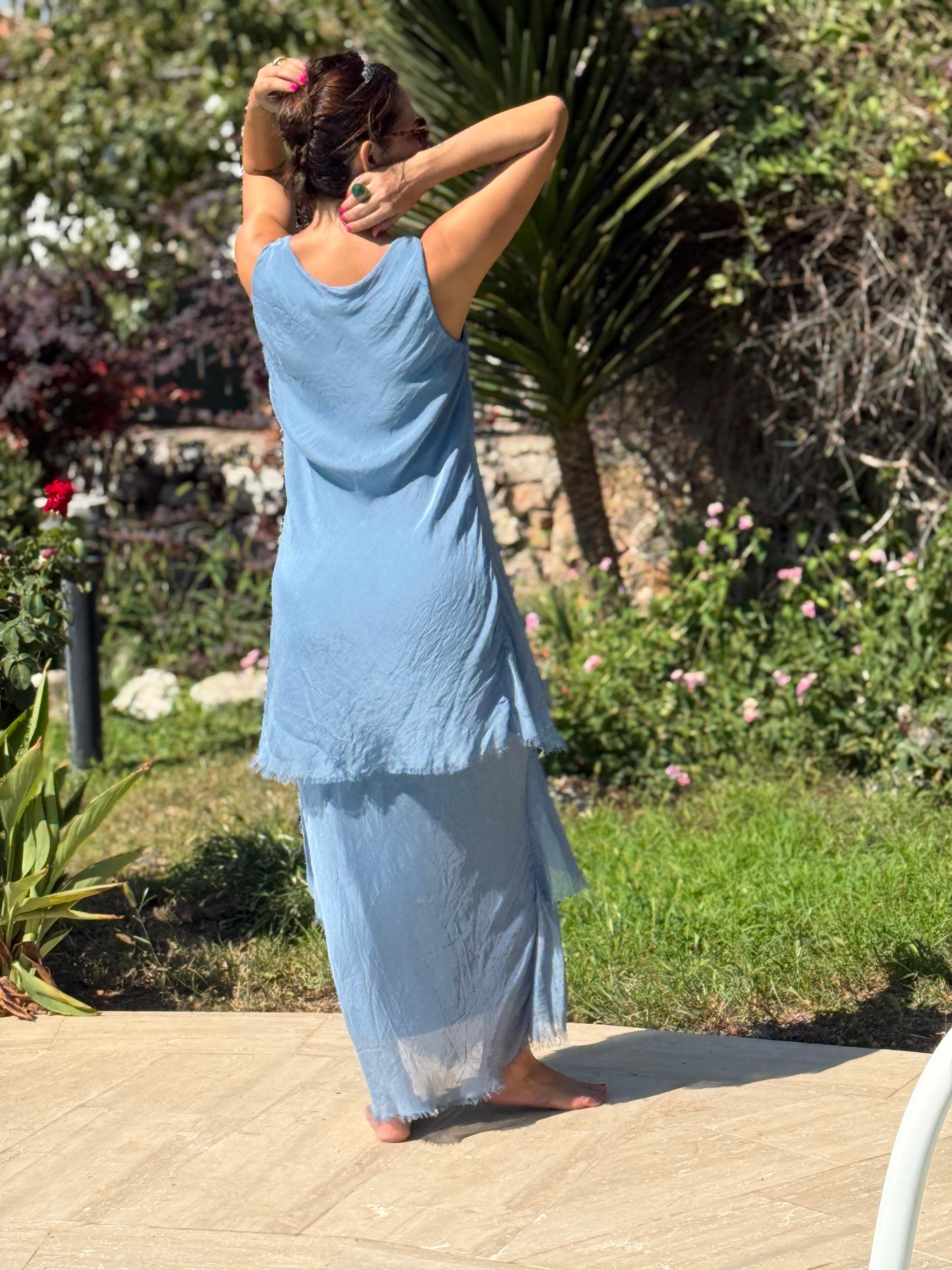 NC61460 İtalyan Askılı Yaka Pullu Fırfırlı İpek Elbise Mavi