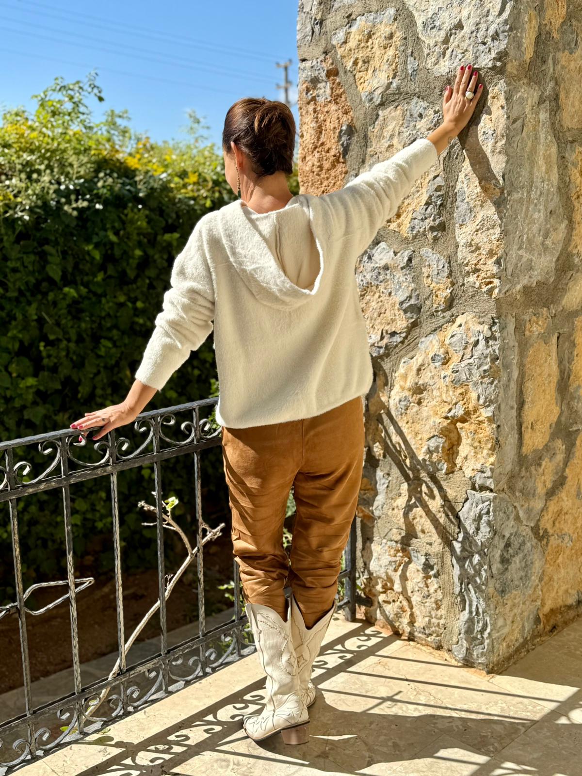 NC25032 Düğmeli Çift Cep Kapüşonlu Ceket Ekru