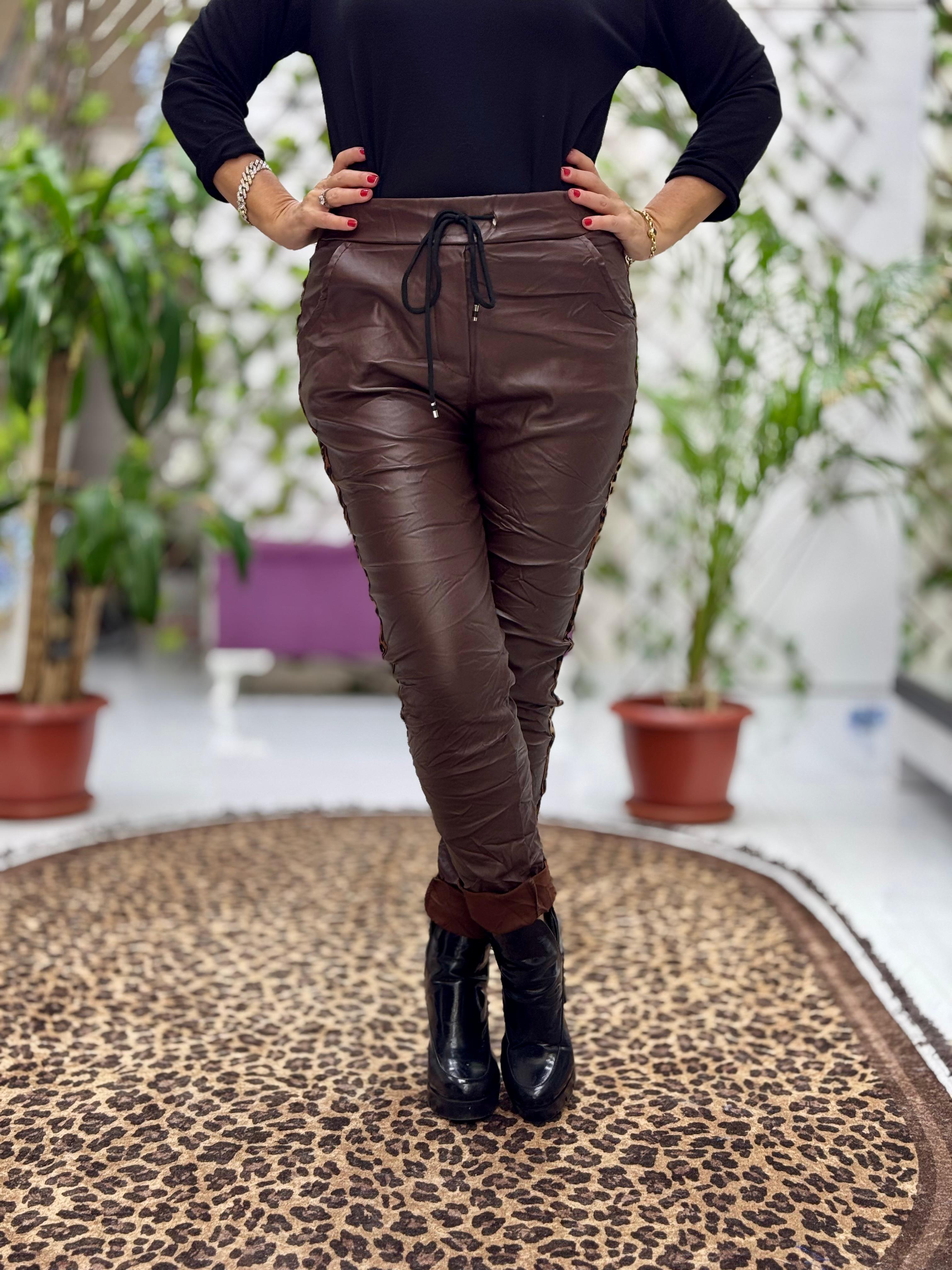 NC21970 İtalyan Yanlar Leopar Detay Zımbalı Deri Pantolon Acı Kahve