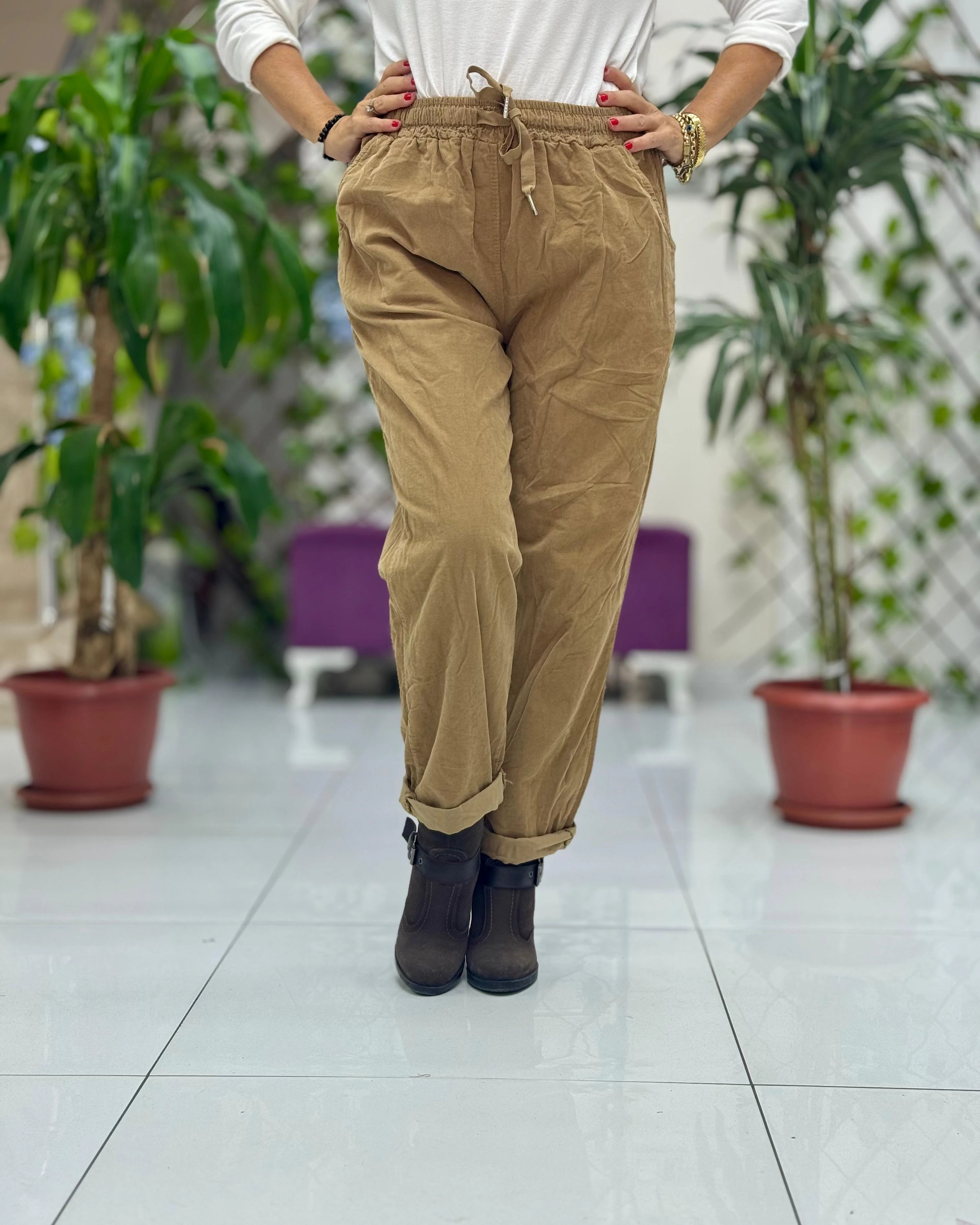 YG3005 Beli Bağcıklı İtalyan Kadife Pantolon Camel