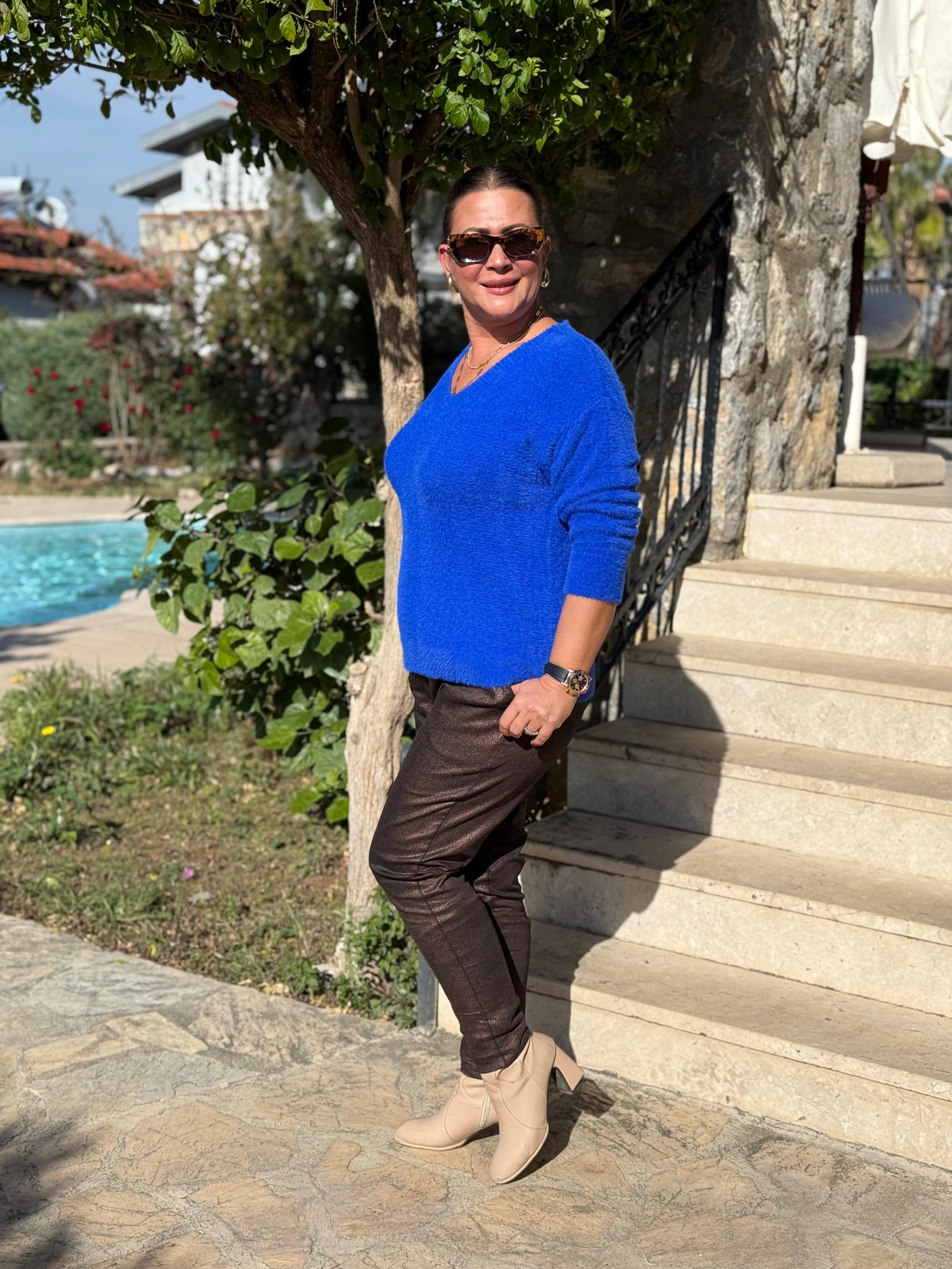 YG24029 İtalyan V Yaka Peluş Angora Kazak Saks