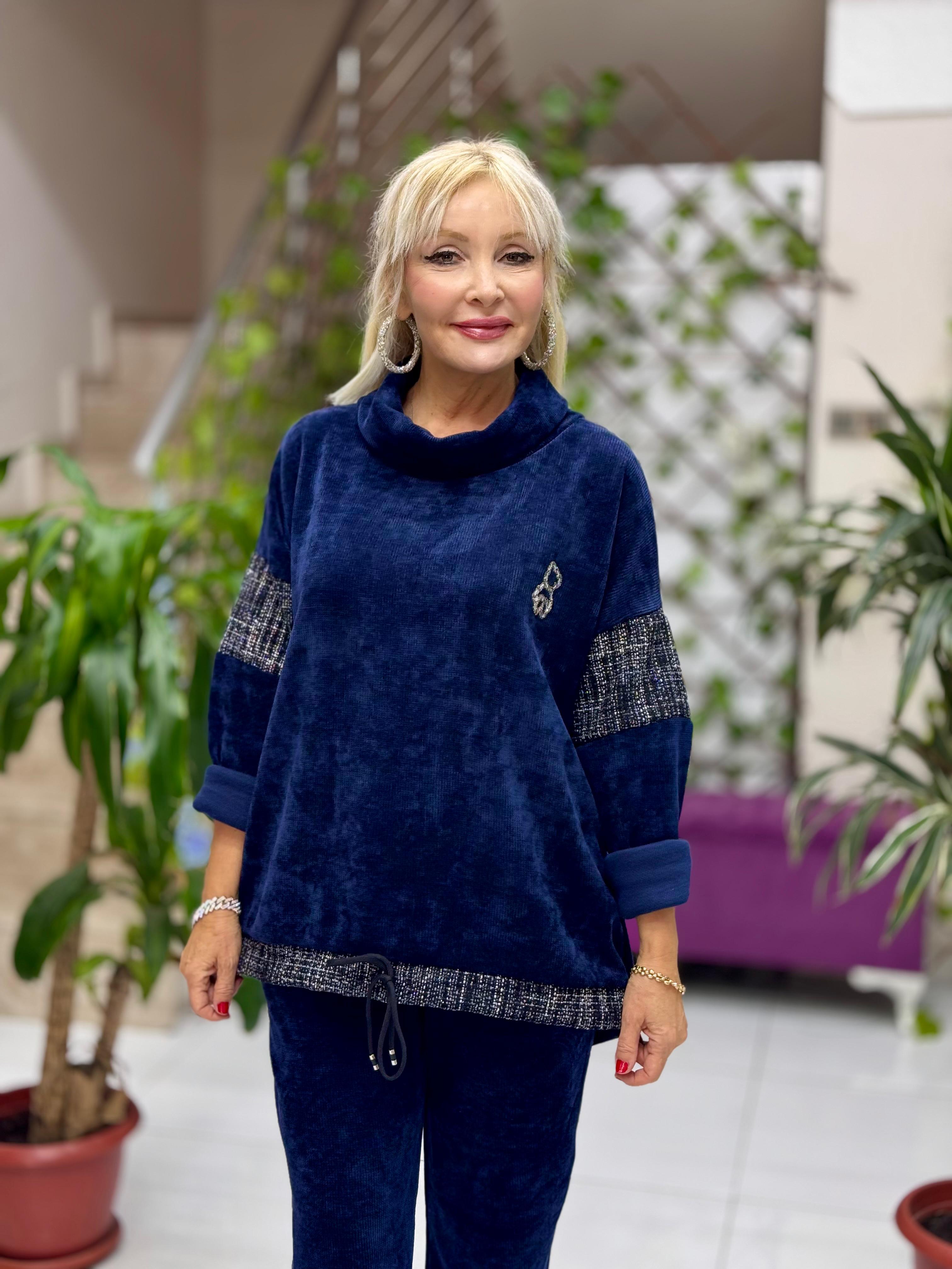 NC15517 Degaje Yaka Ayıcık Taşlı İtalyan Kadife Takım Lacivert