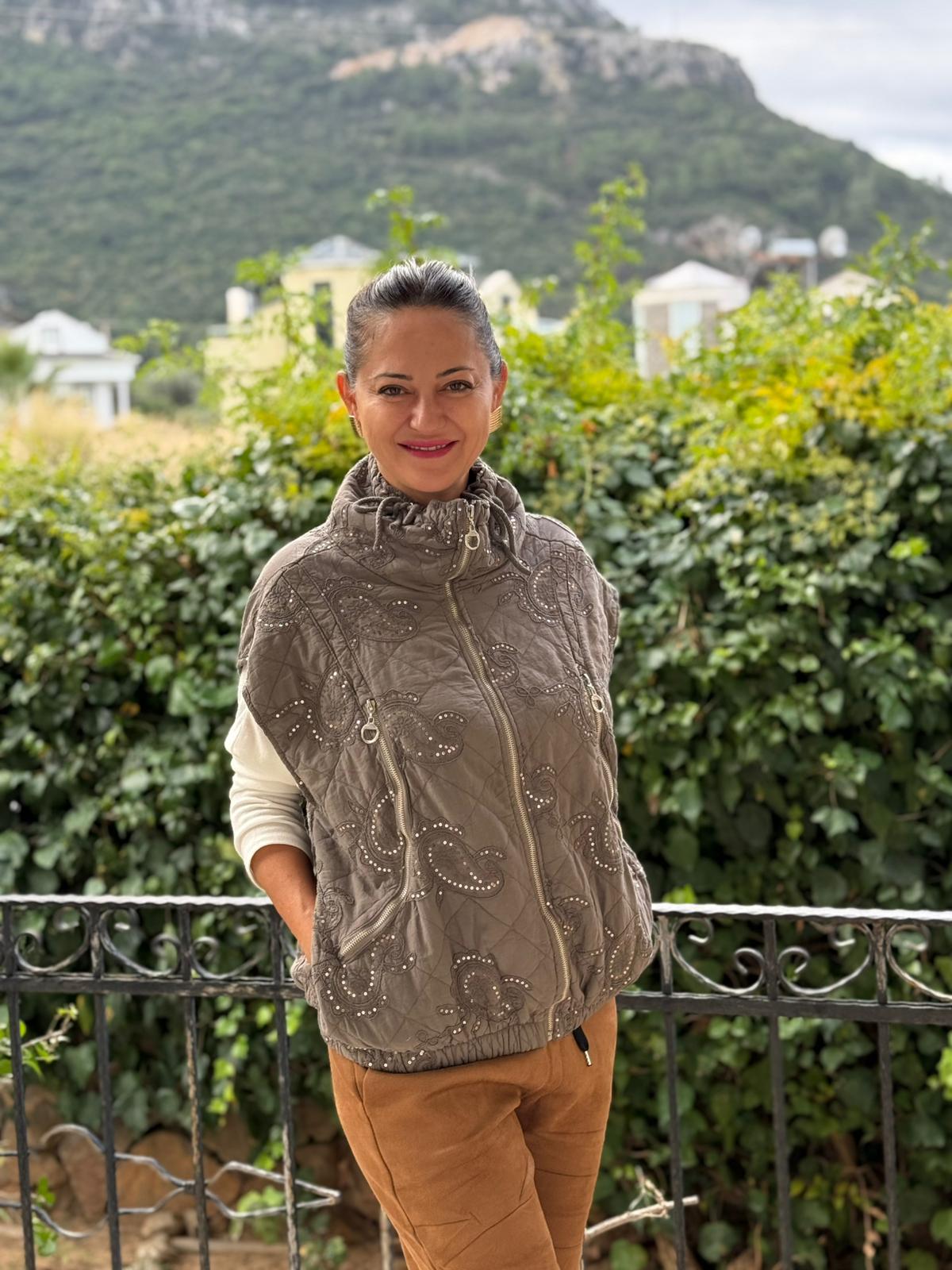 NC61582 Pul Payetli Balıkçı Yaka İtalyan Kapitone Yelek Vizon