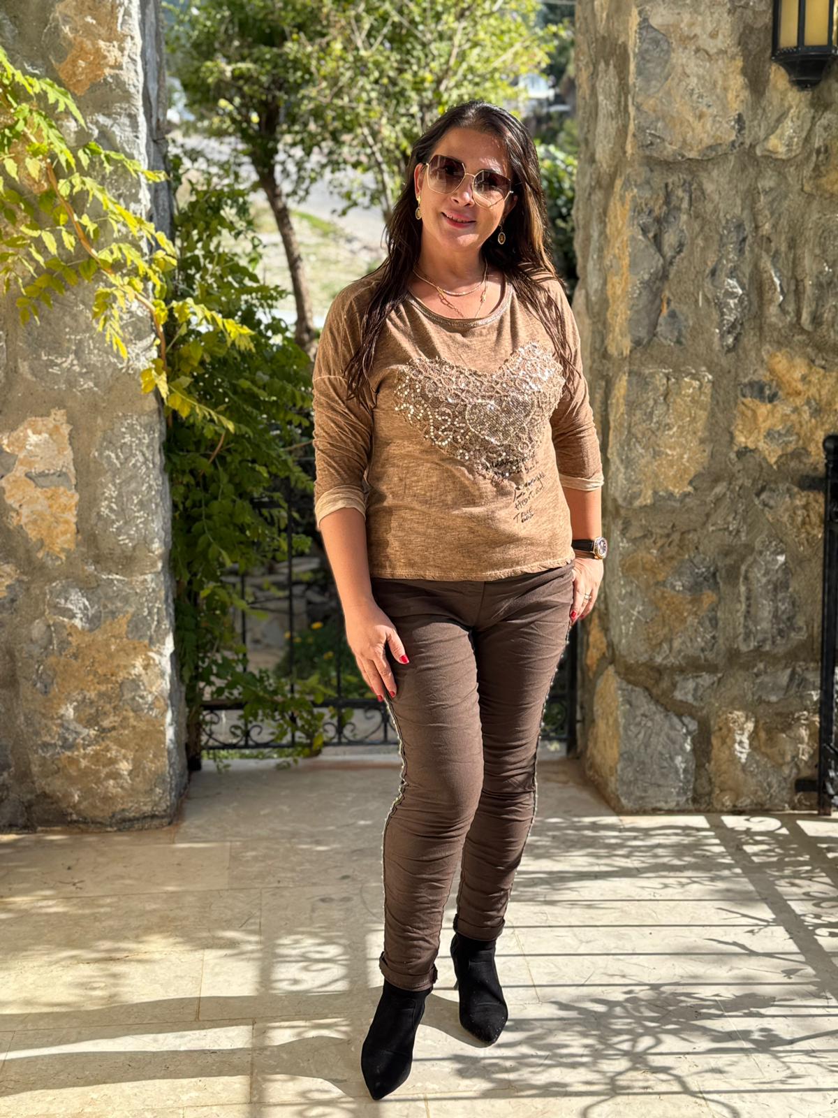 YG42030 Kalp Desenli Pullu İtalyan Triko Bluz Kahverengi