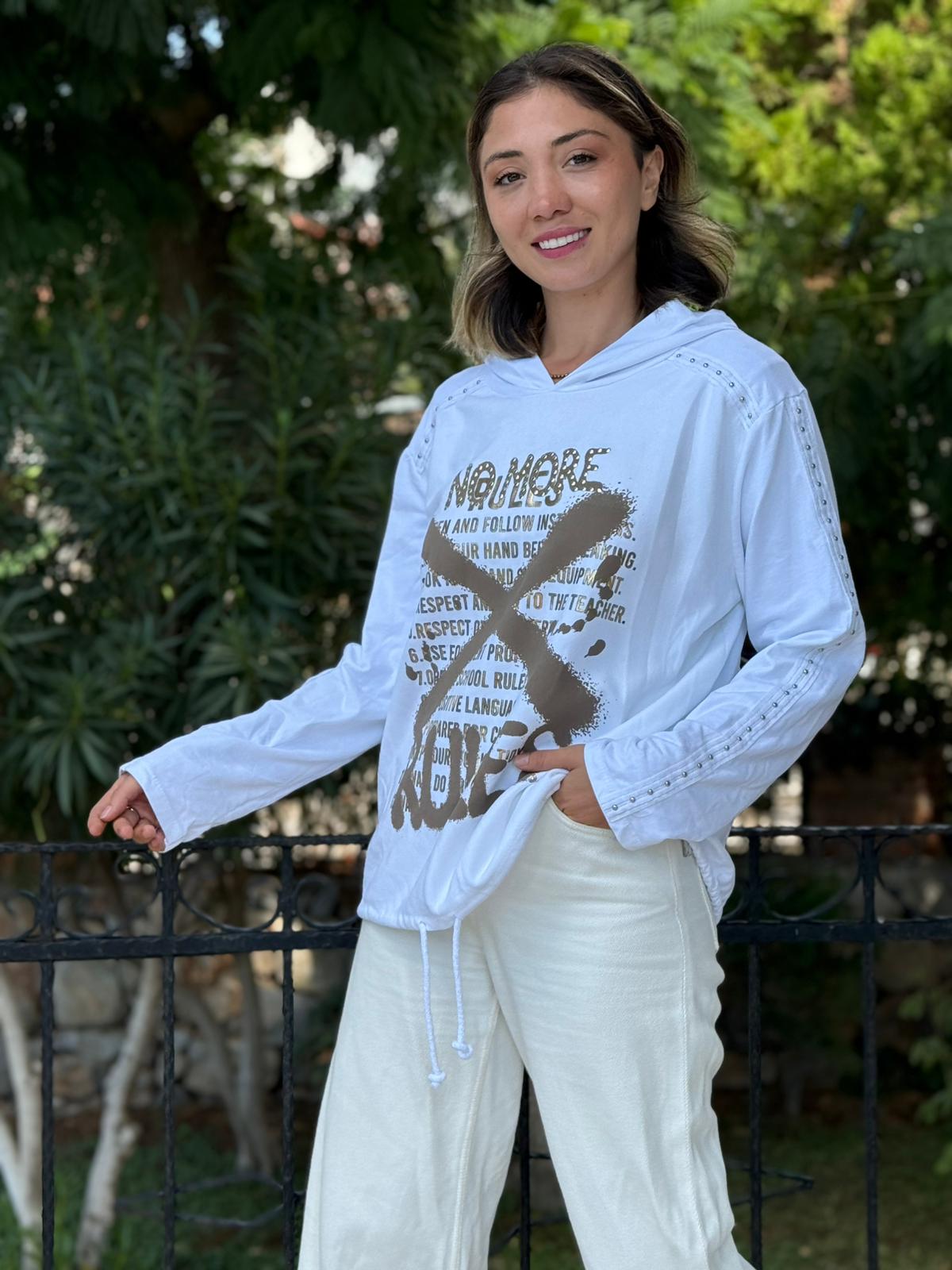 NC59085 İtalyan Yazı Baskılı Kol Zımbalı Kapişonlu Sweatshirt Beyaz