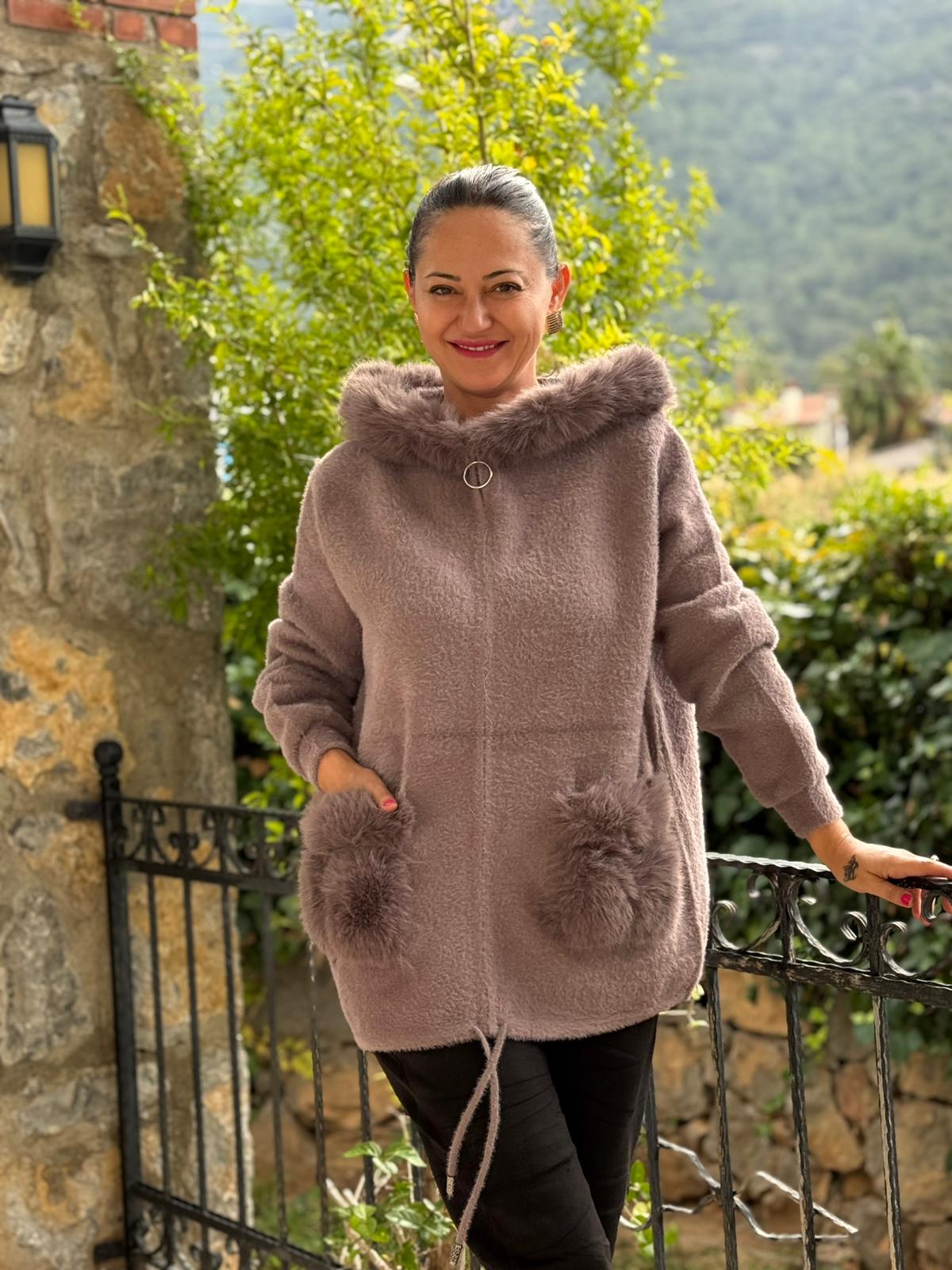 PT10665 Kapüşonlu Cebi Kürklü İtalyan Angora Kaban Füme